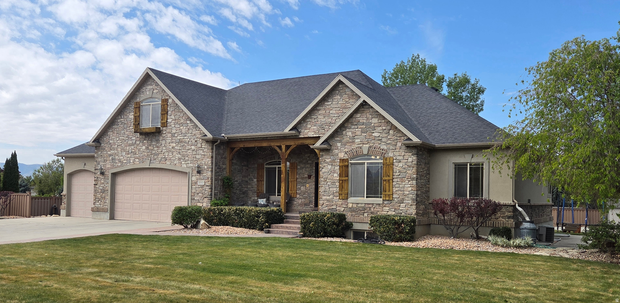 main property photo 54
