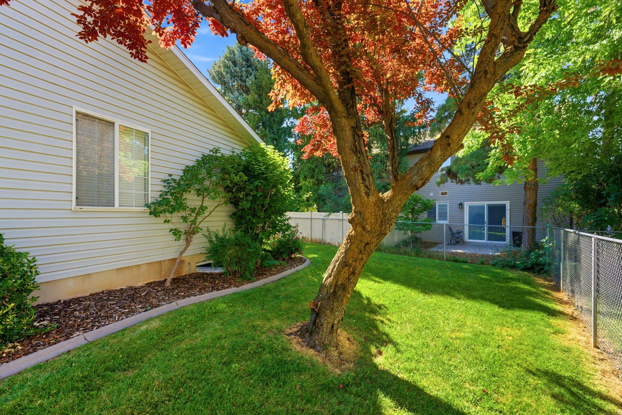 main property photo 74