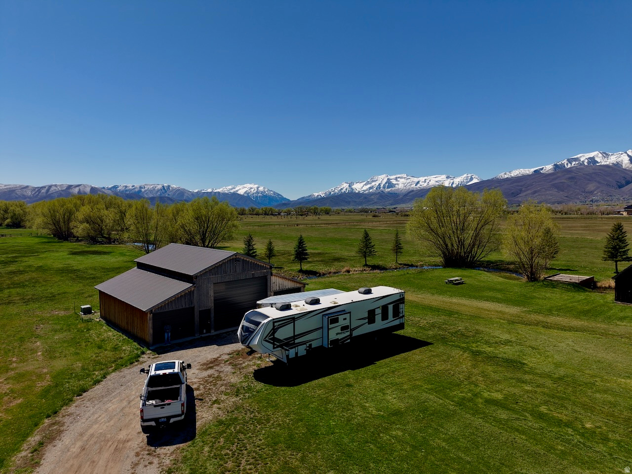 main property photo 20