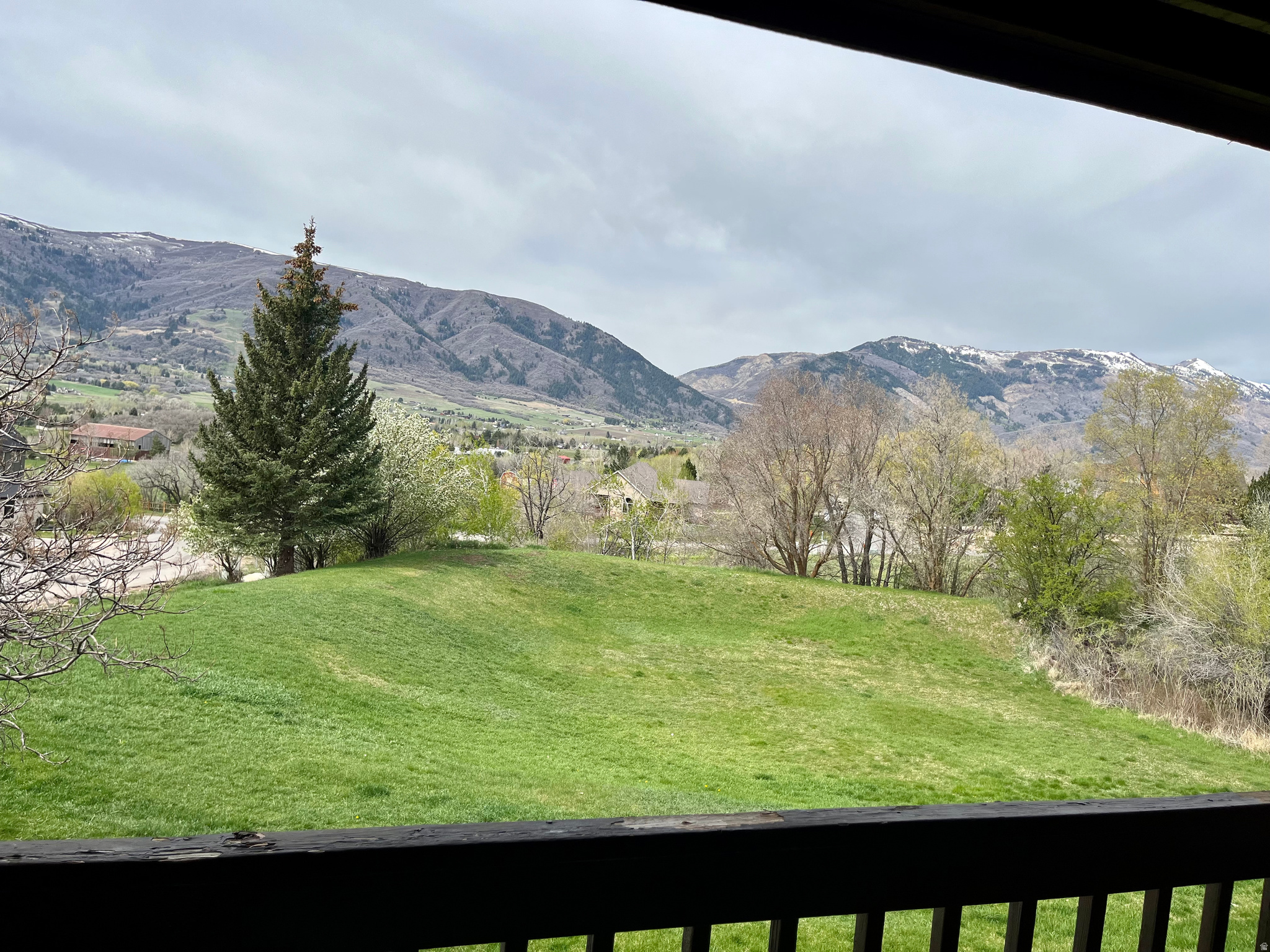 main property photo 10