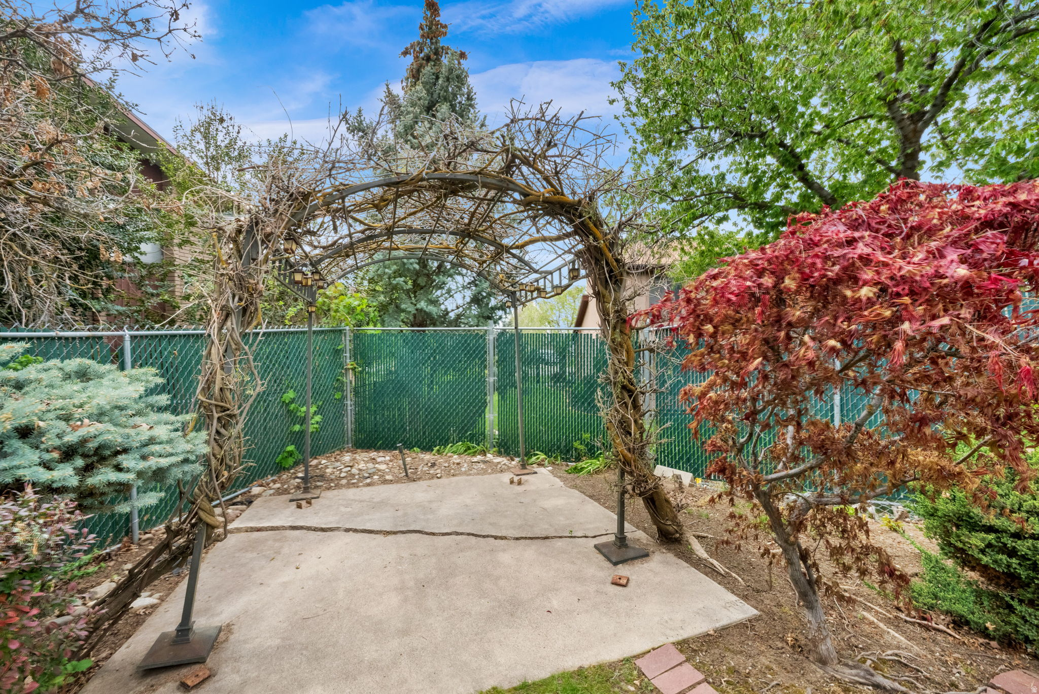 main property photo 37