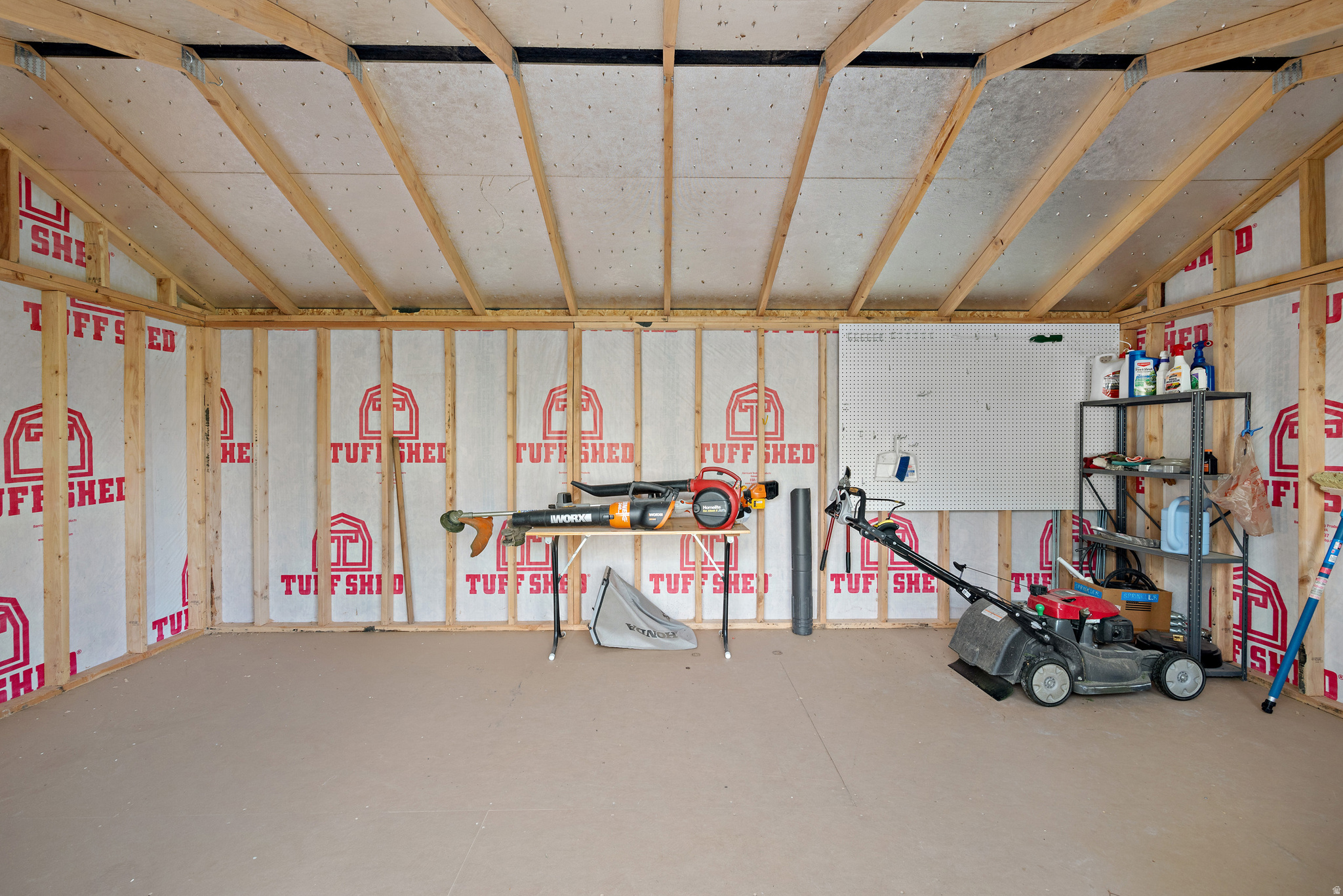 main property photo 48
