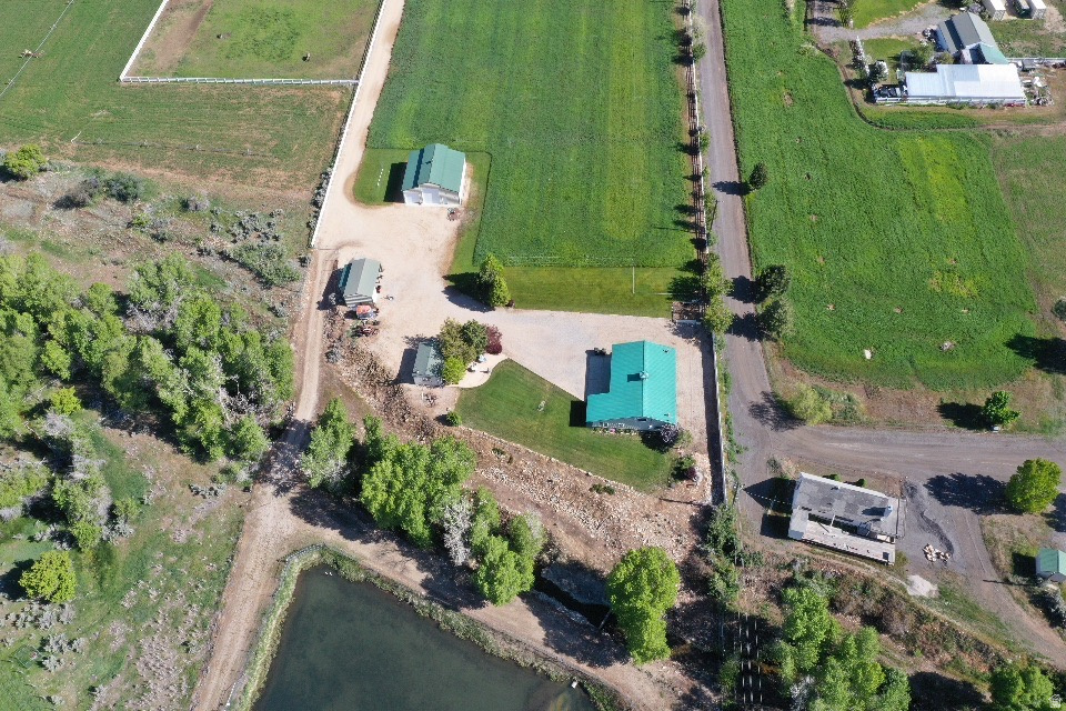 main property photo 11