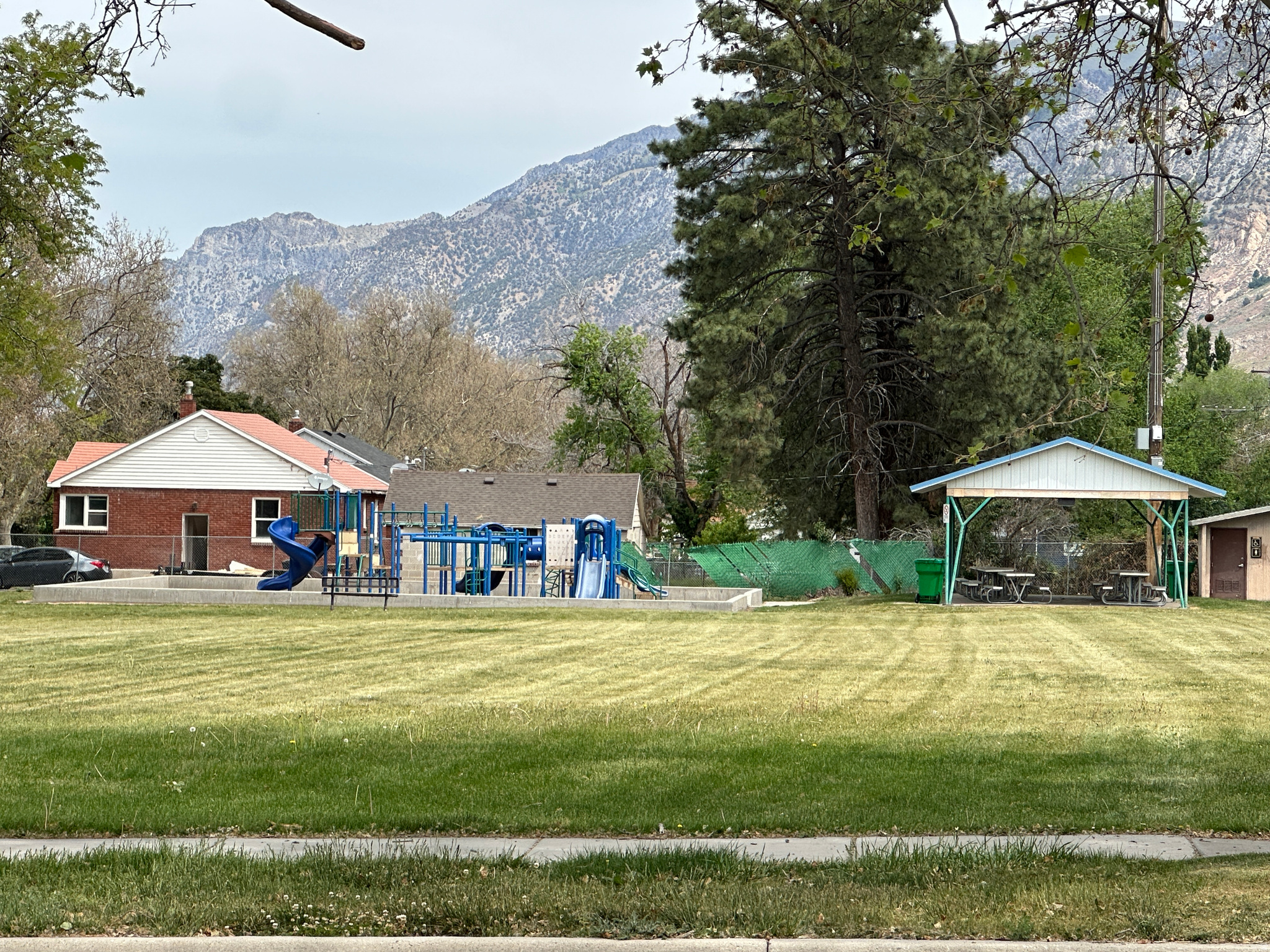main property photo 40