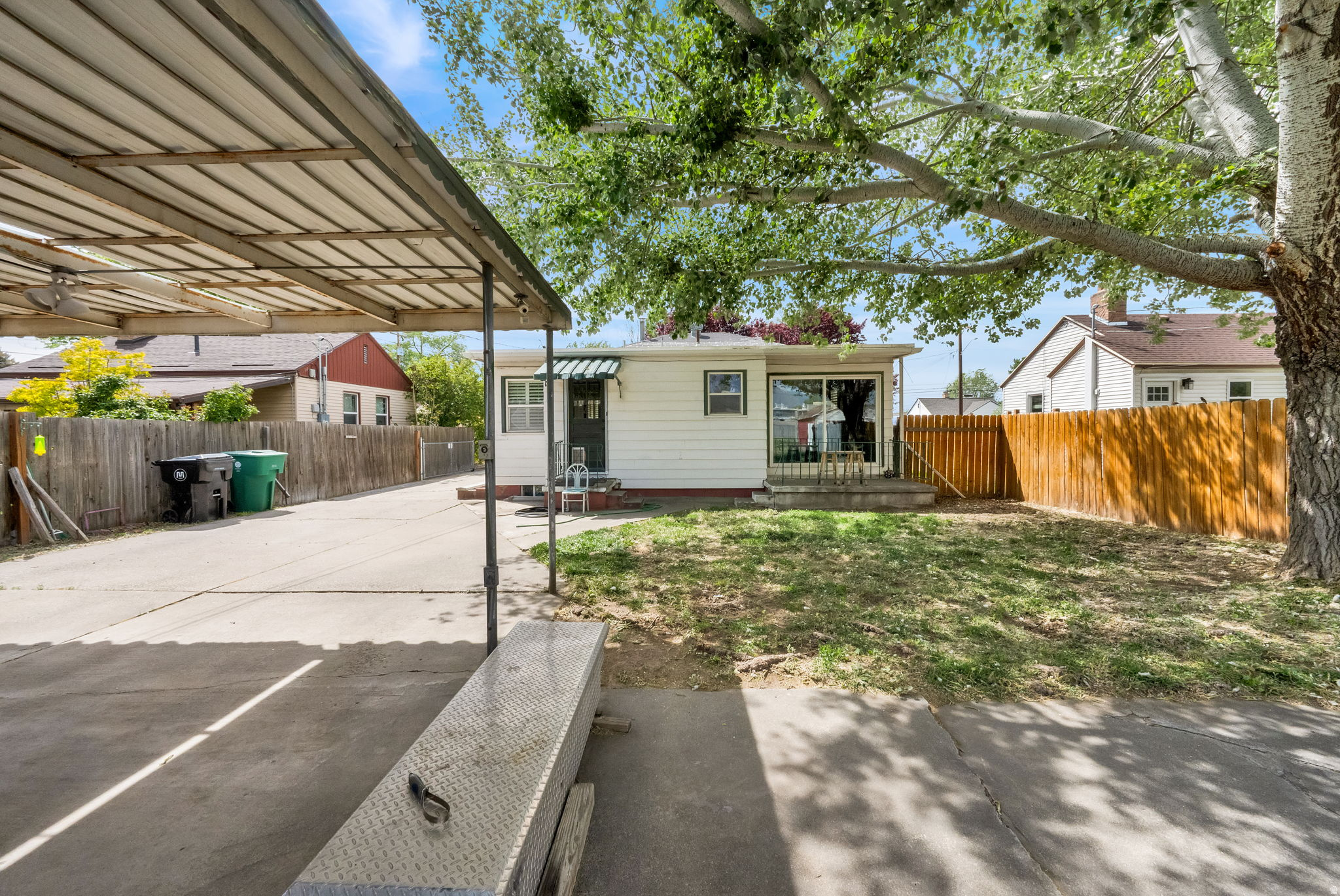 main property photo 18