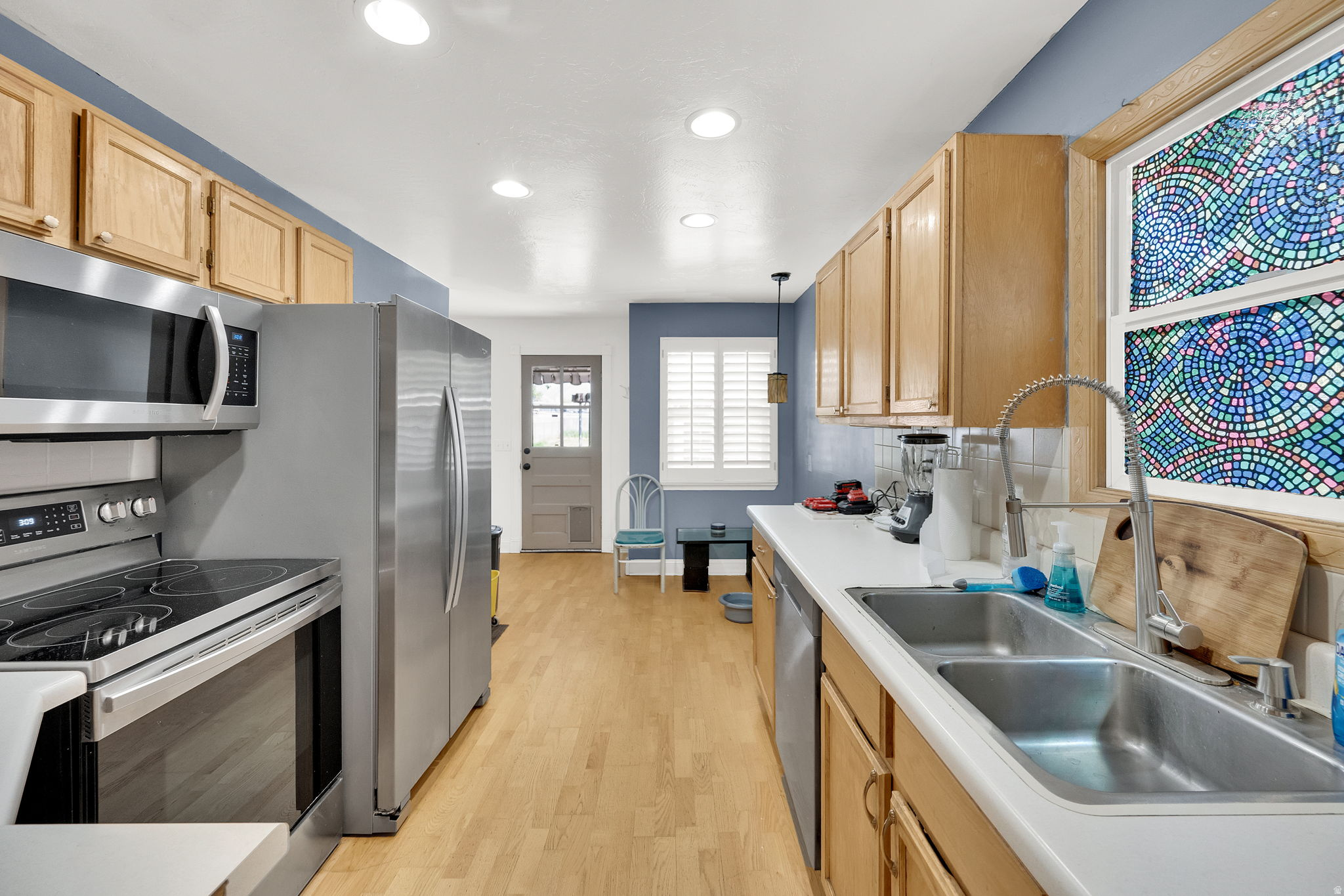 main property photo 8