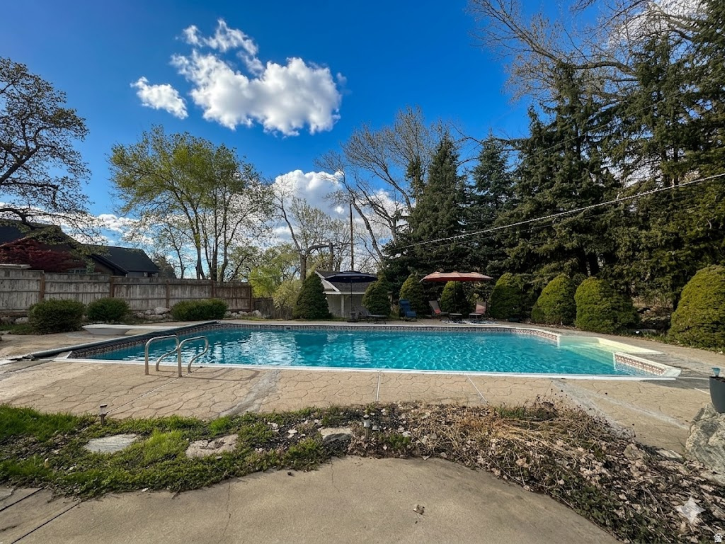 main property photo 54