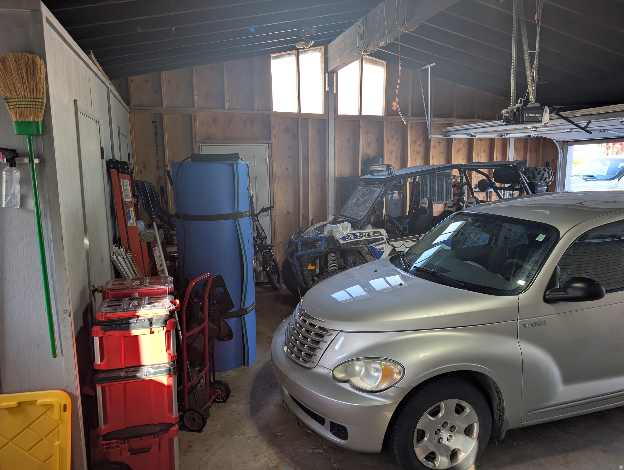 main property photo 17