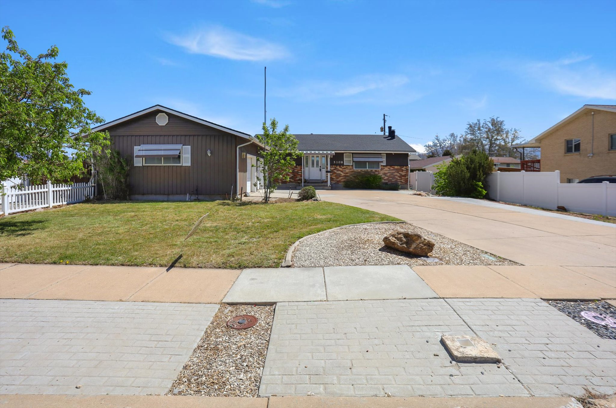 main property photo 59