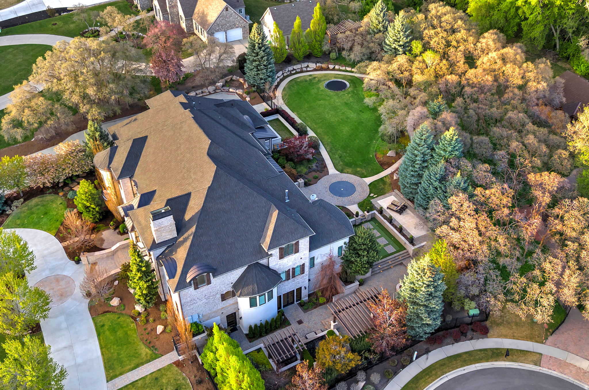 main property photo 6