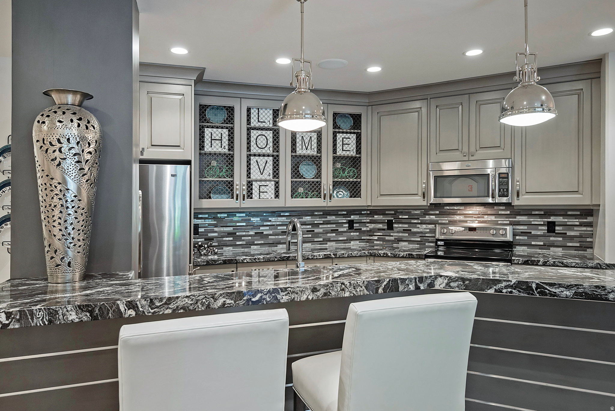 main property photo 67