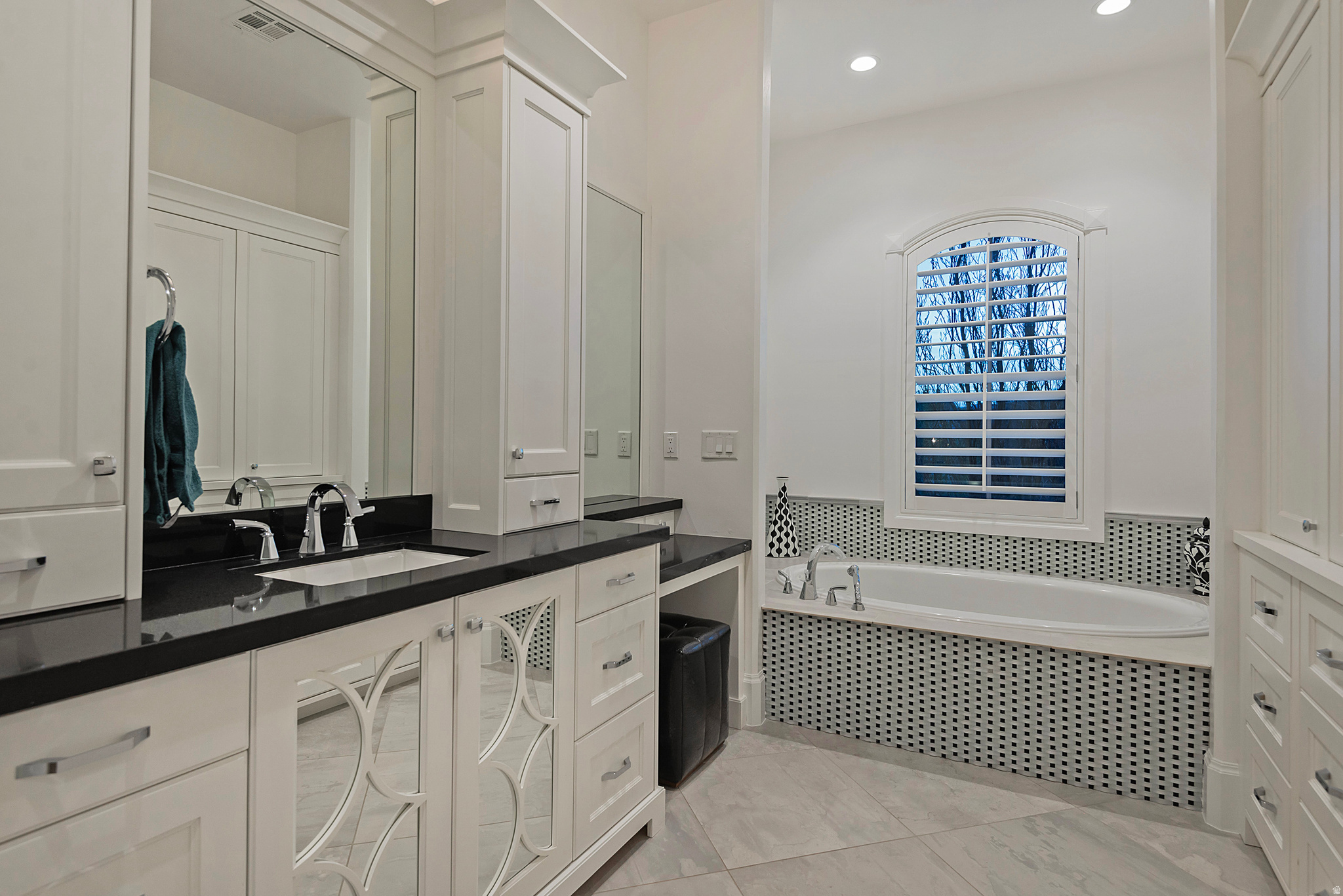 main property photo 76