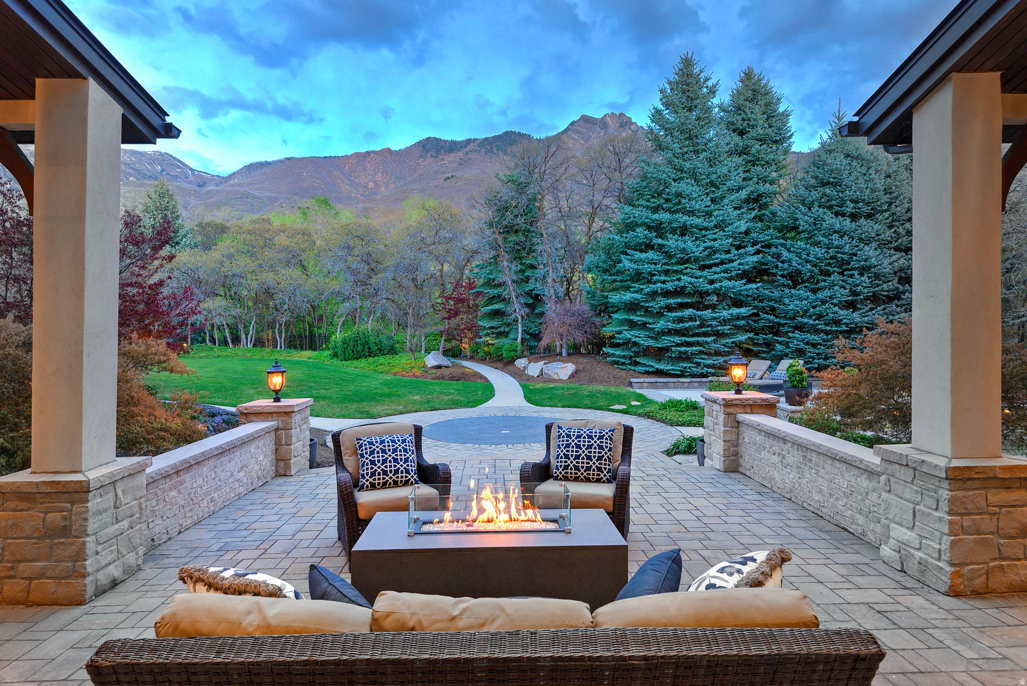 main property photo 8