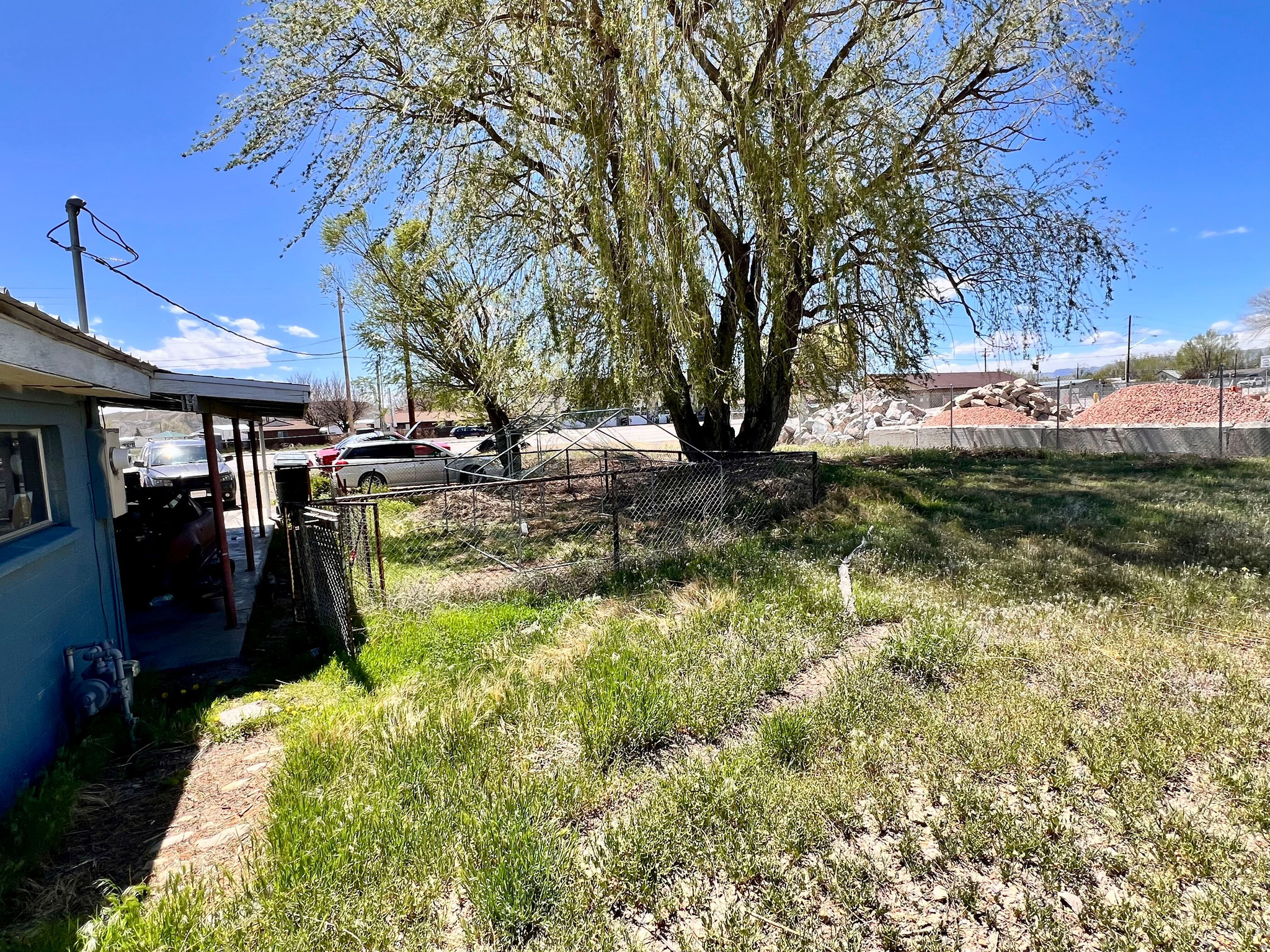main property photo 13