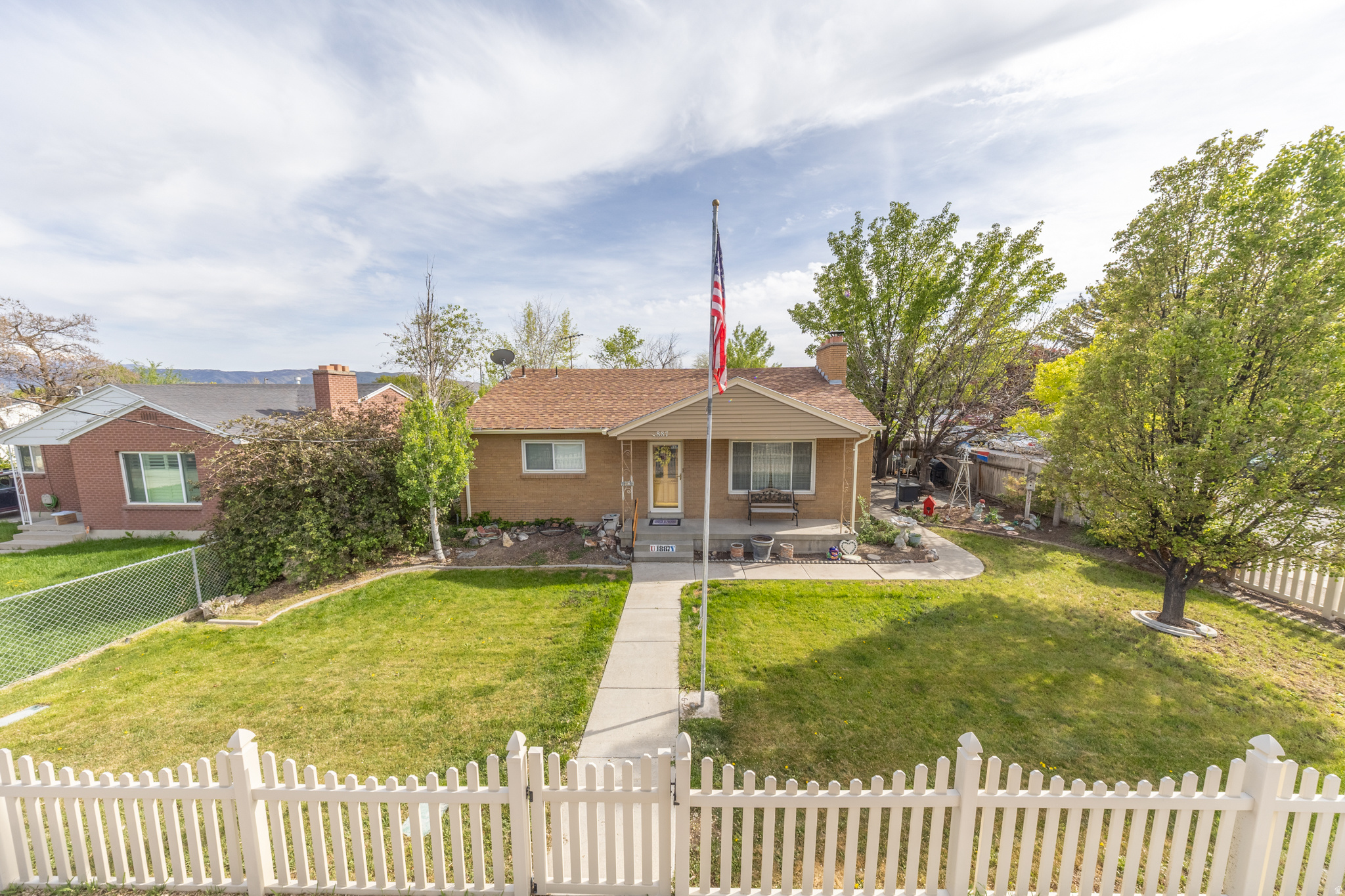 main property photo 29