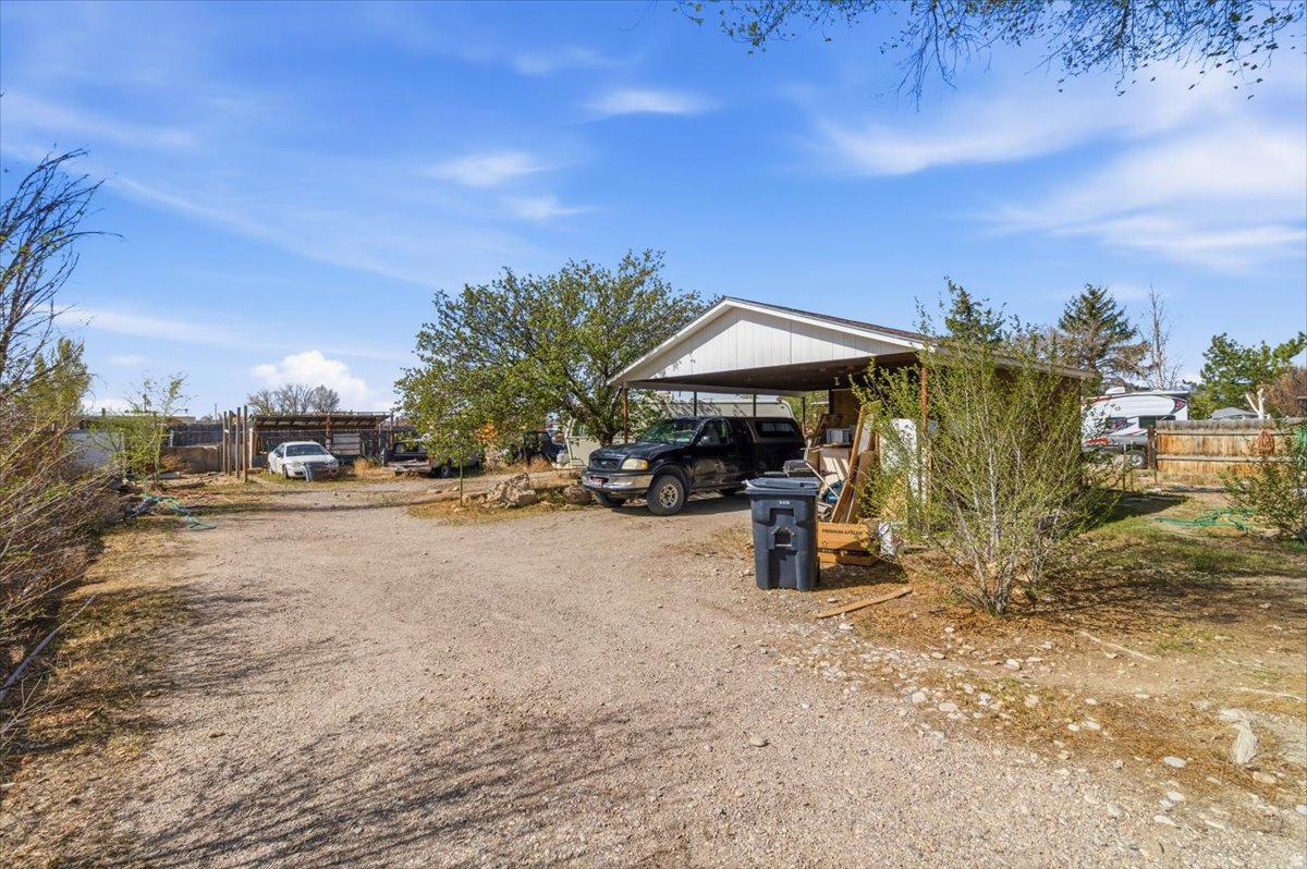 main property photo 13