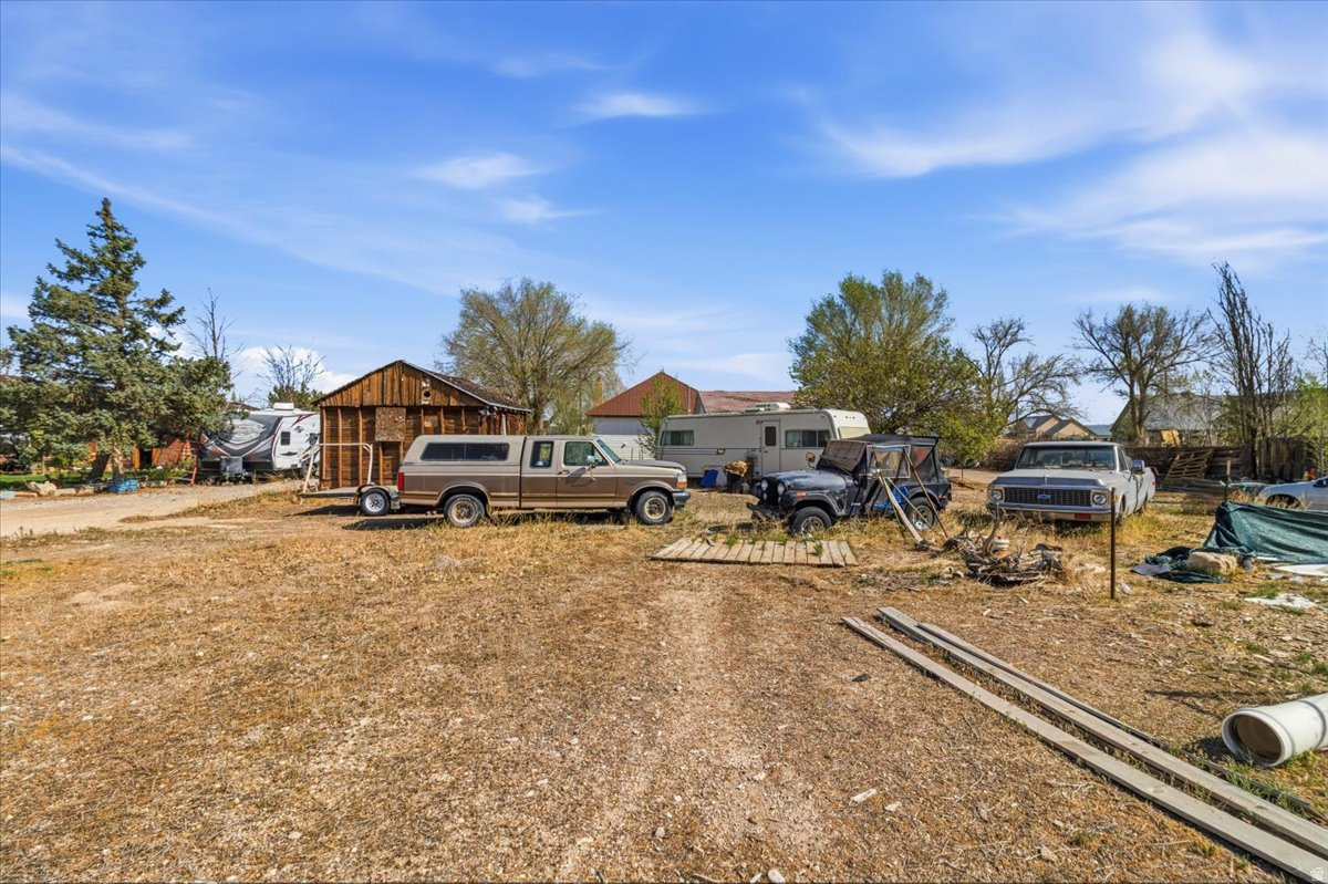main property photo 19