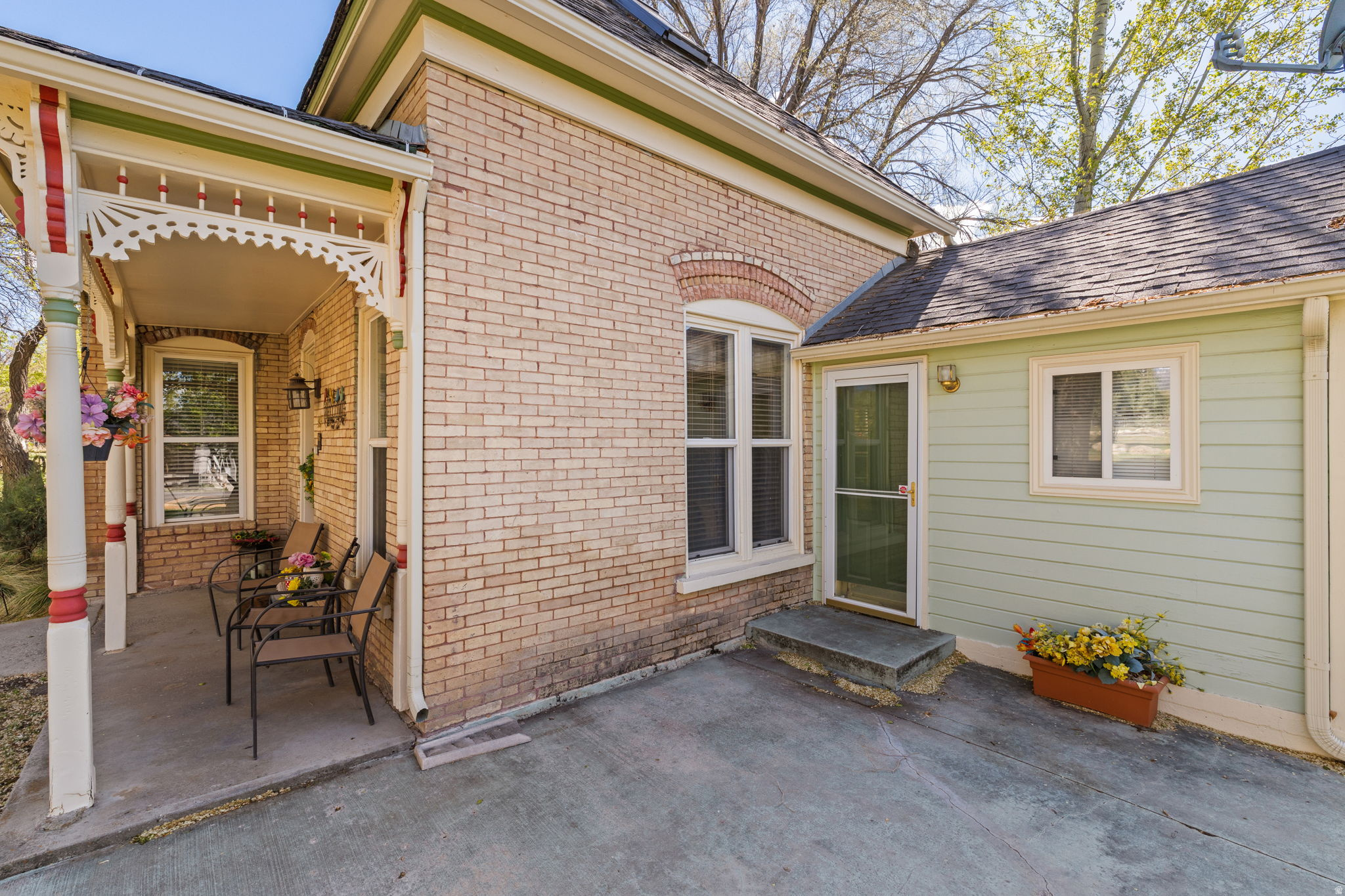 main property photo 34