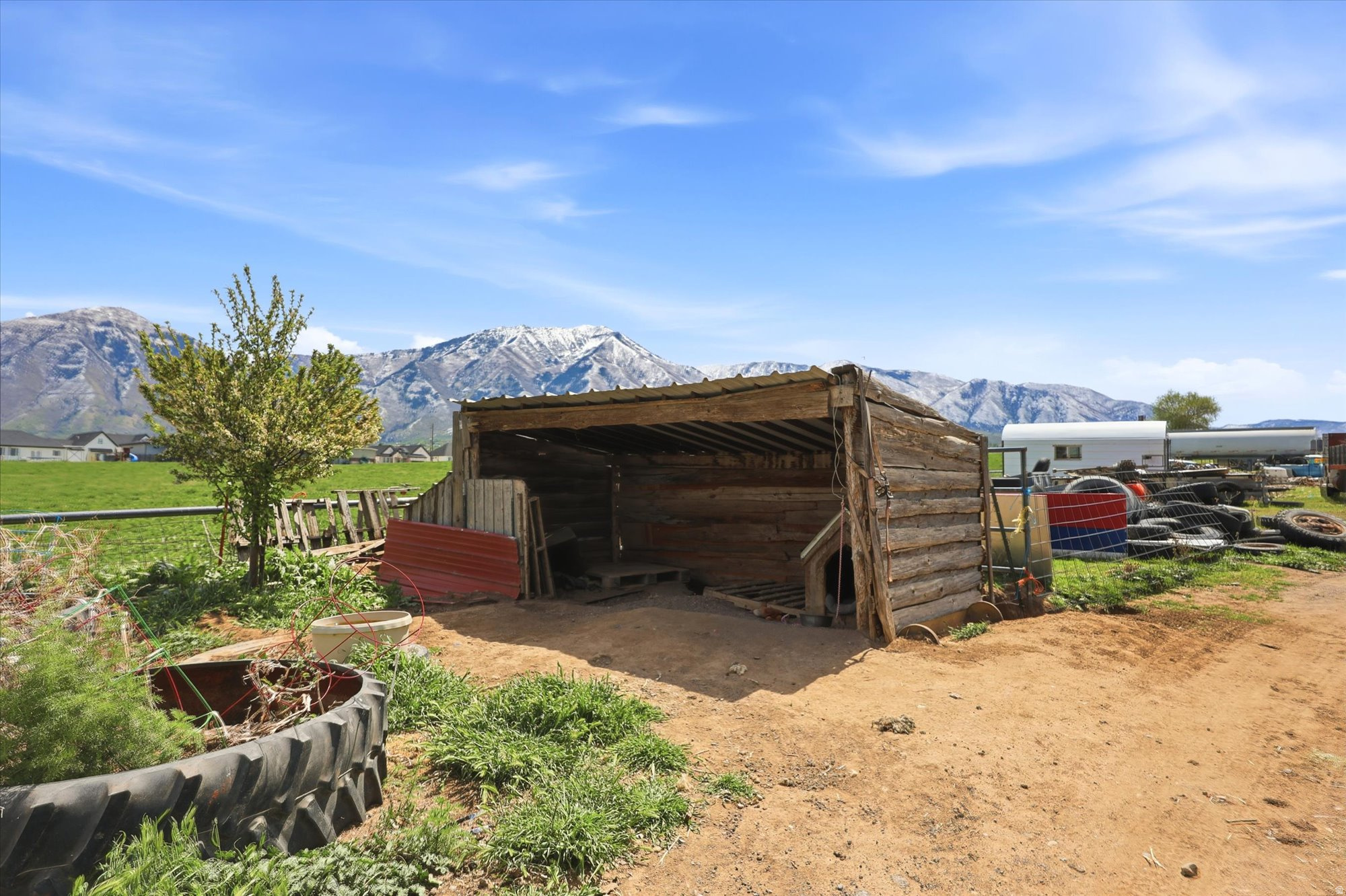 main property photo 19