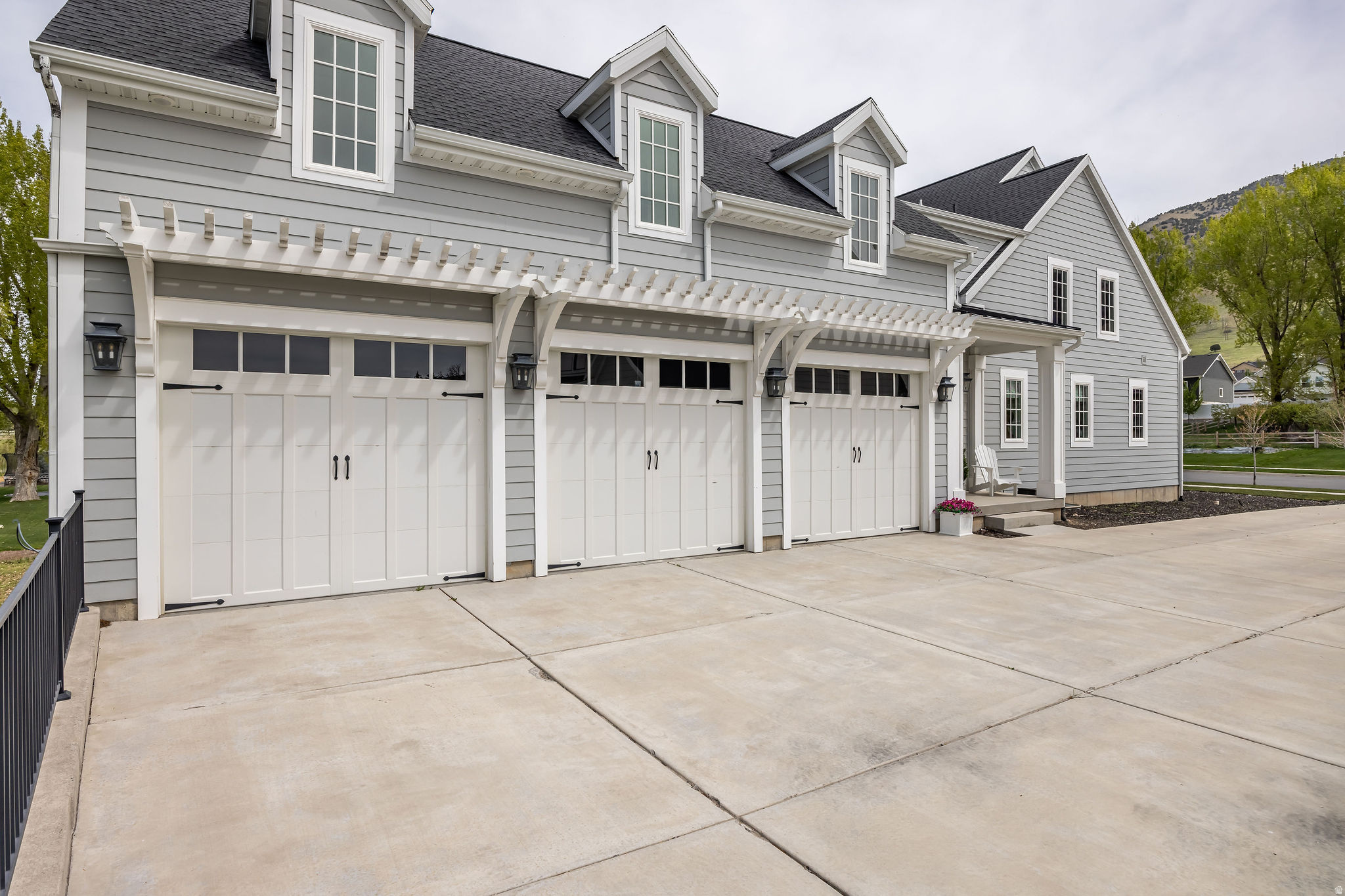main property photo 65