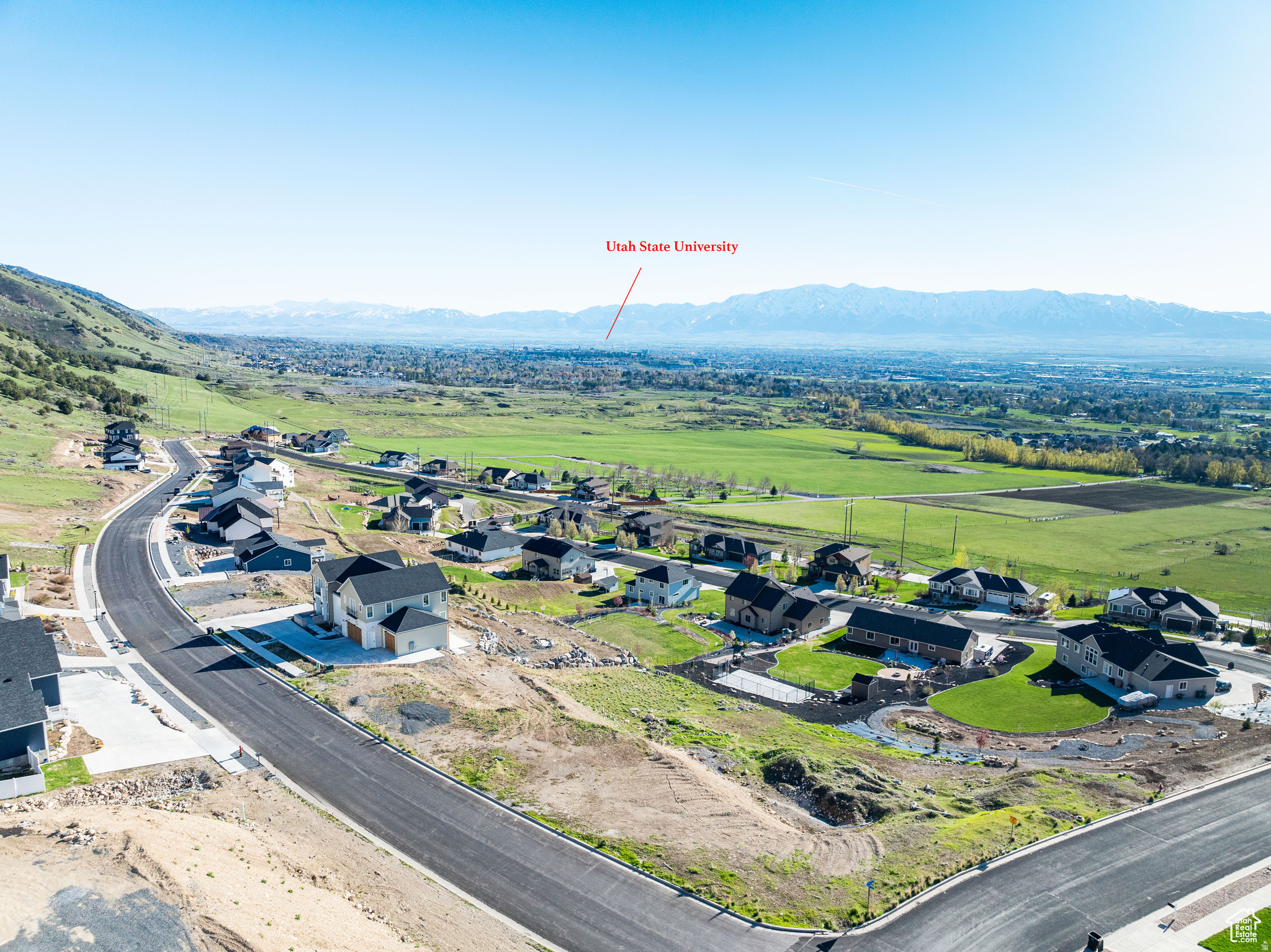 main property photo 5