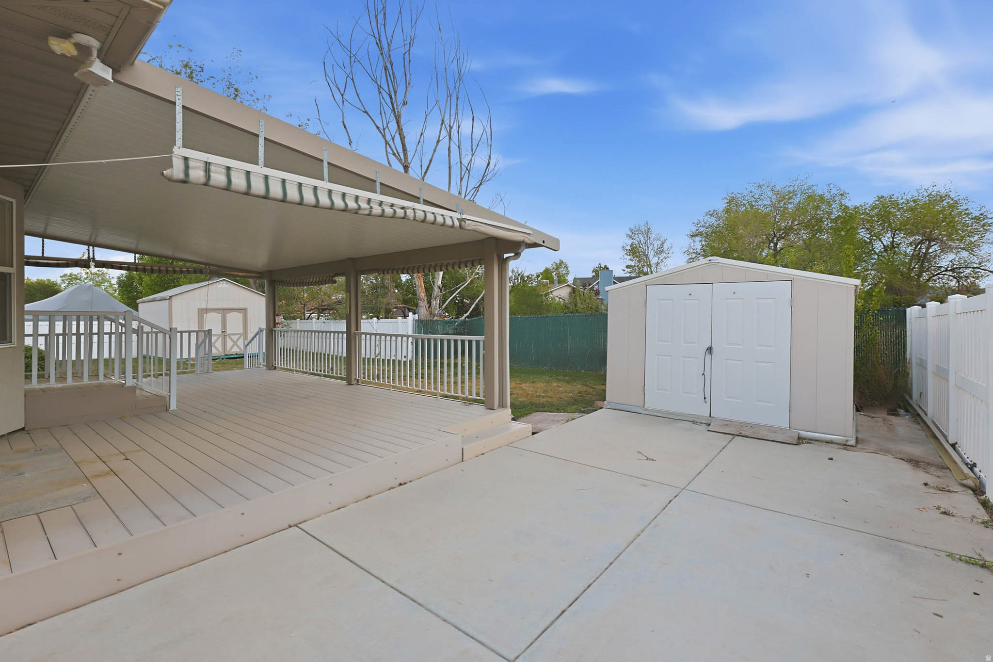 main property photo 30