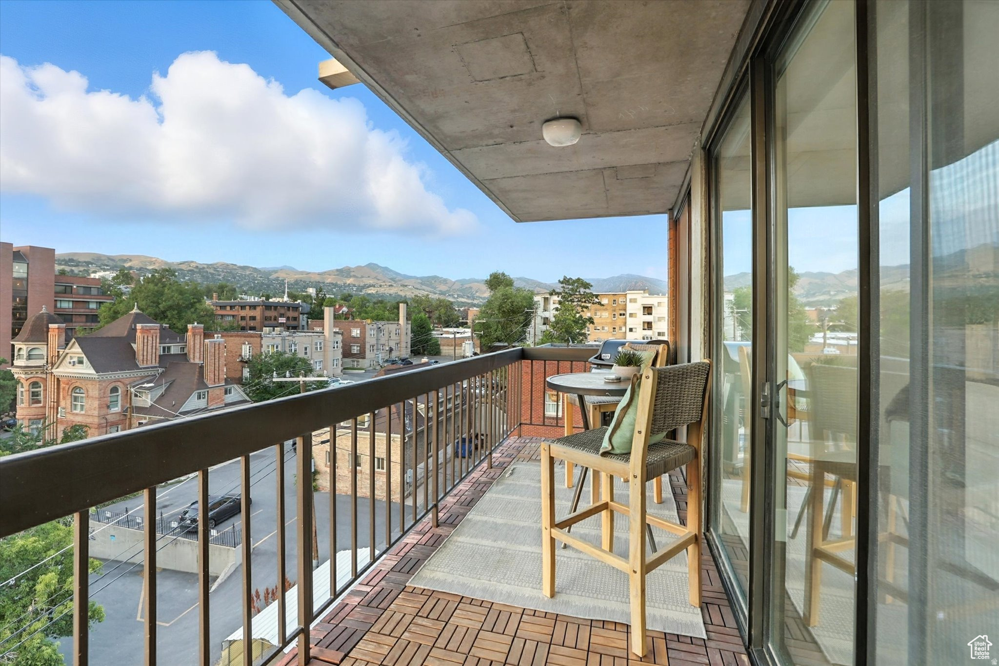 main property photo 17