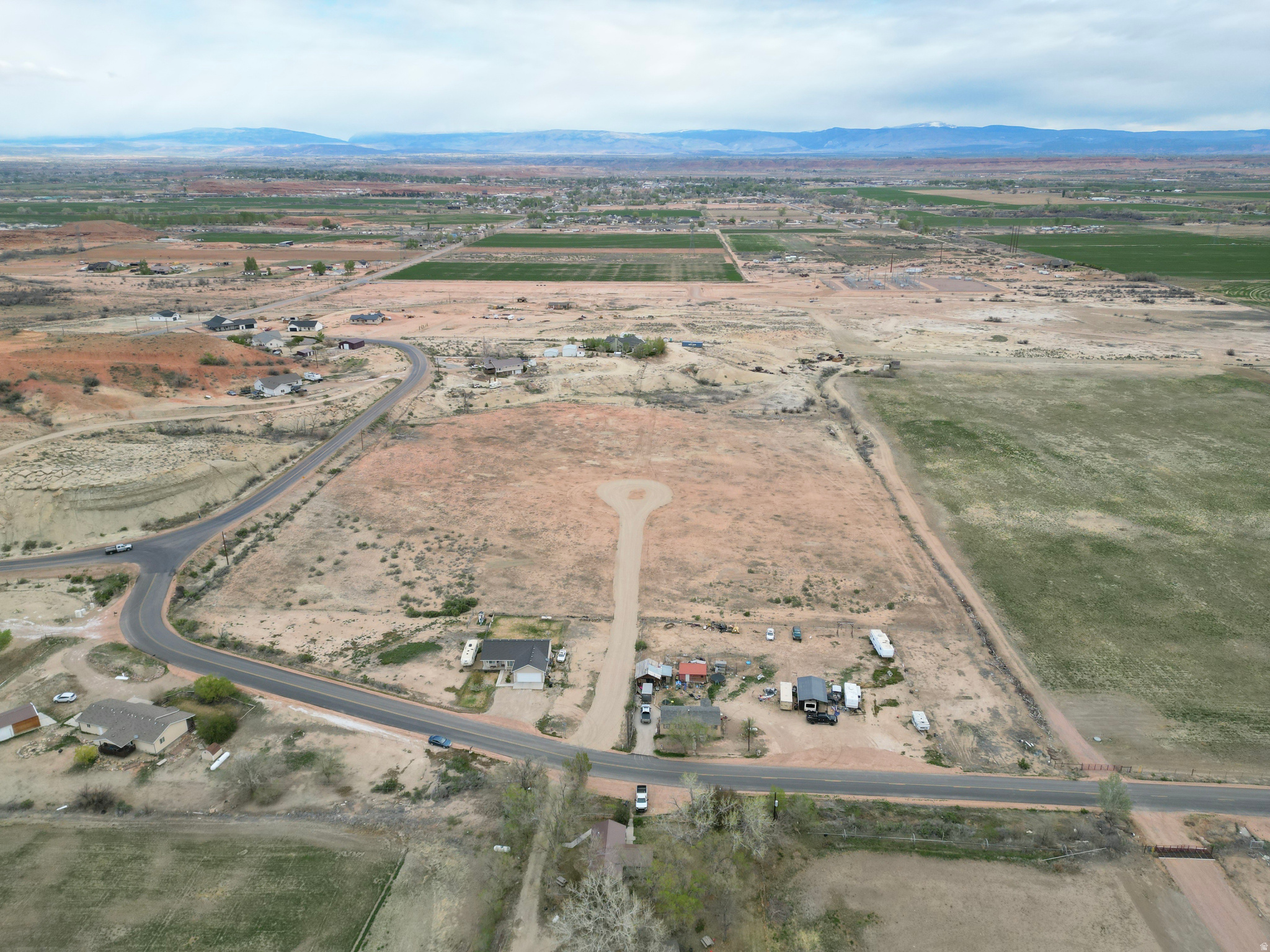 main property photo 6