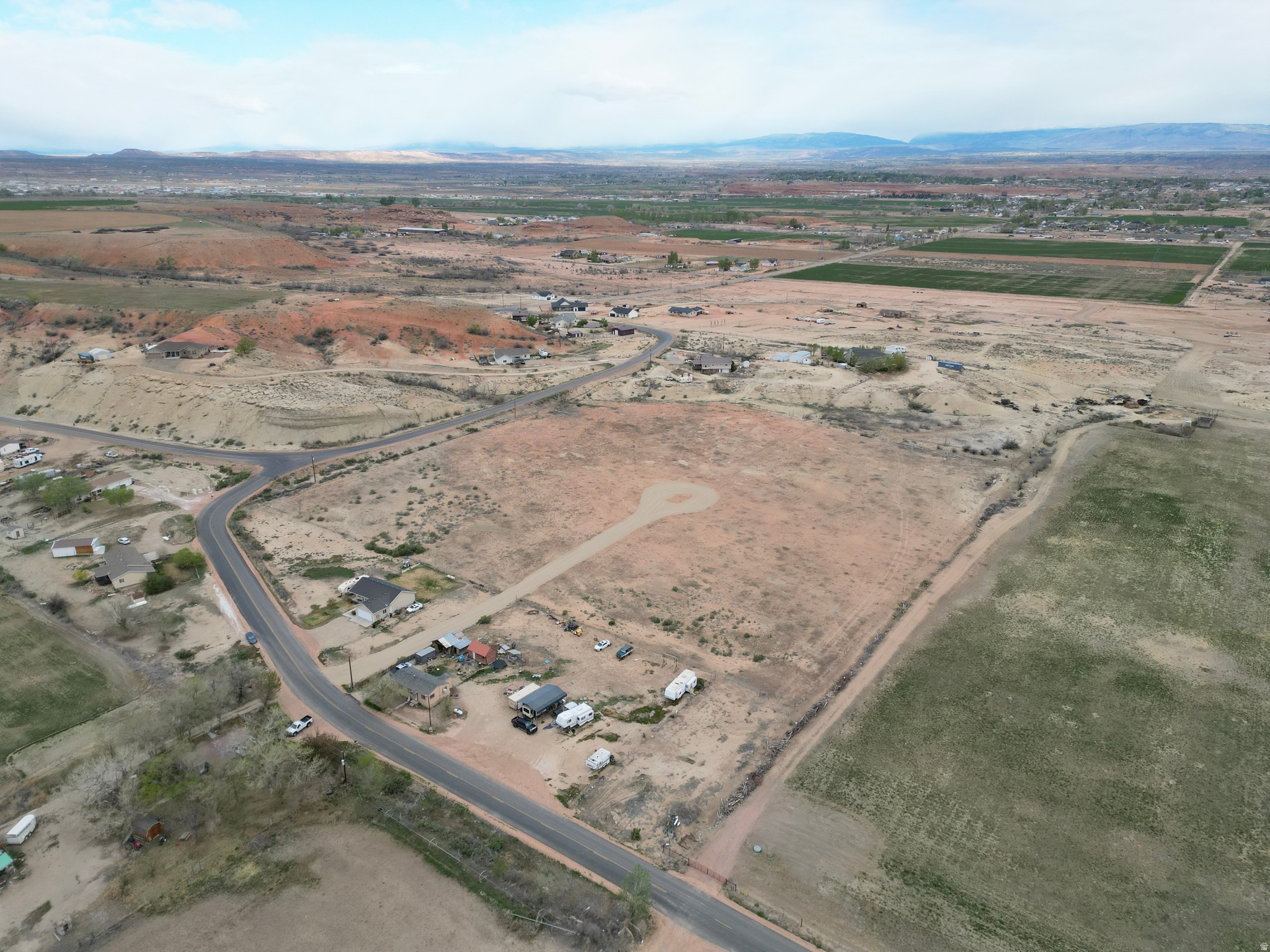 main property photo 6