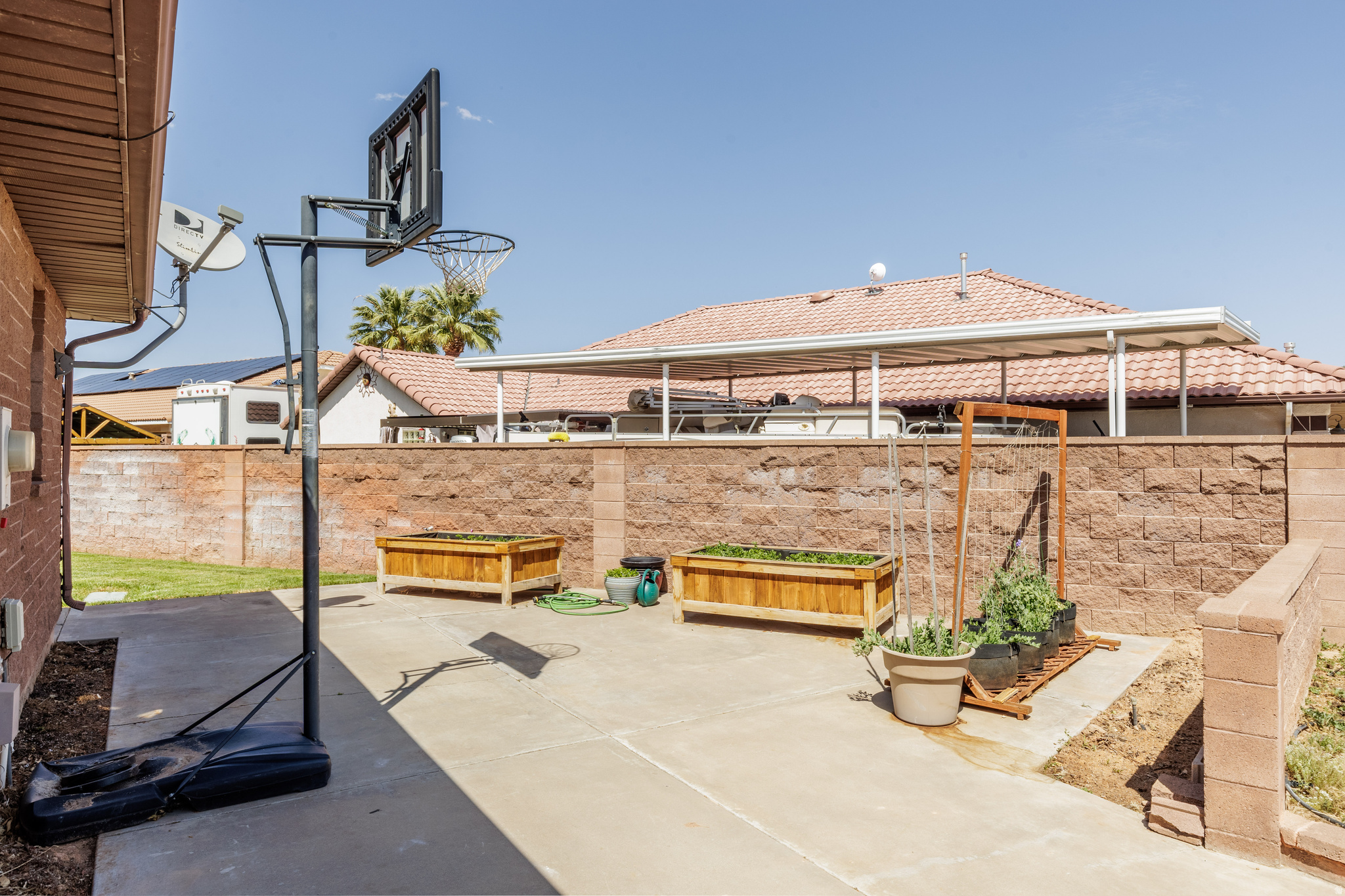 main property photo 51