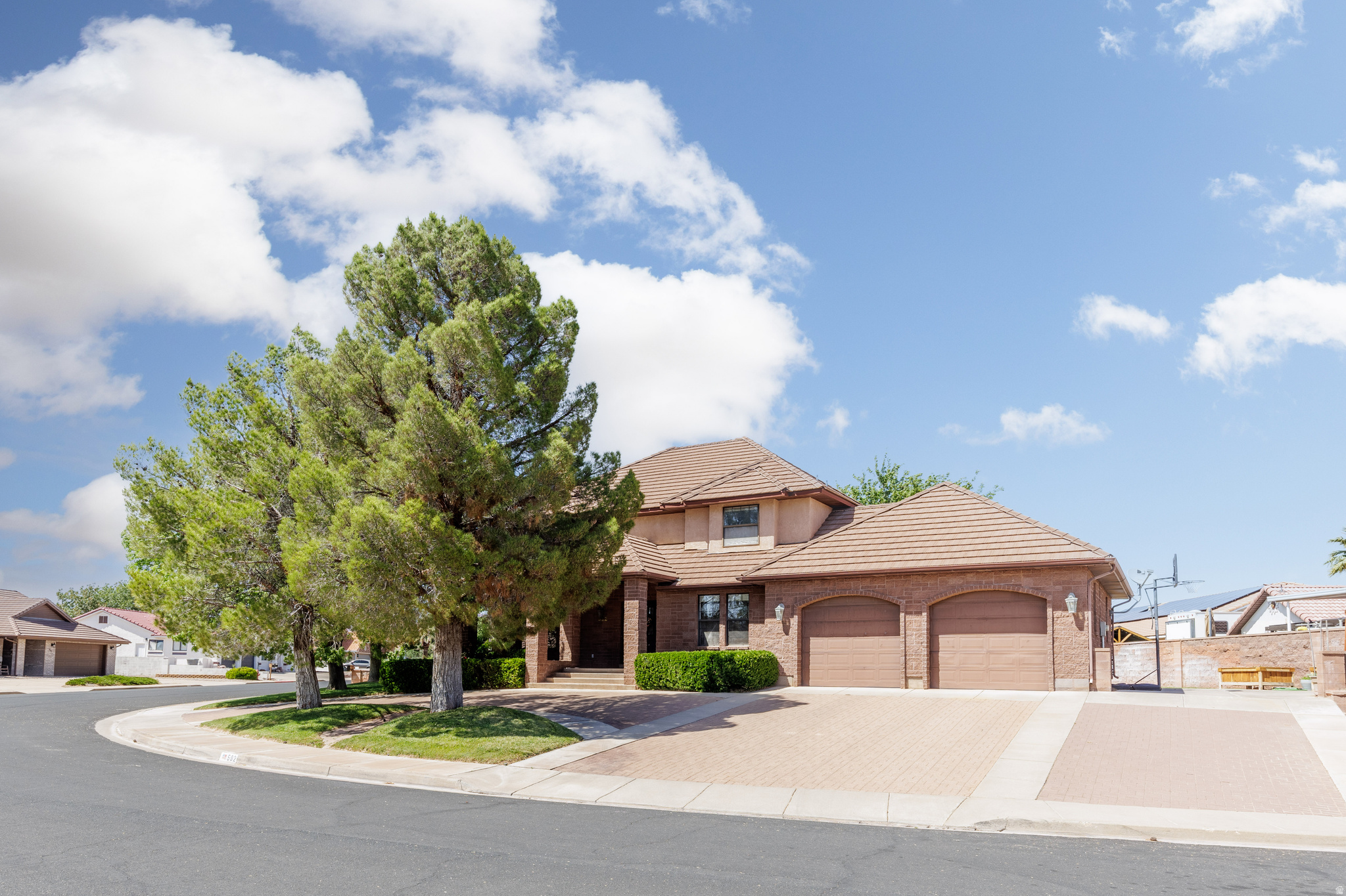 main property photo 60