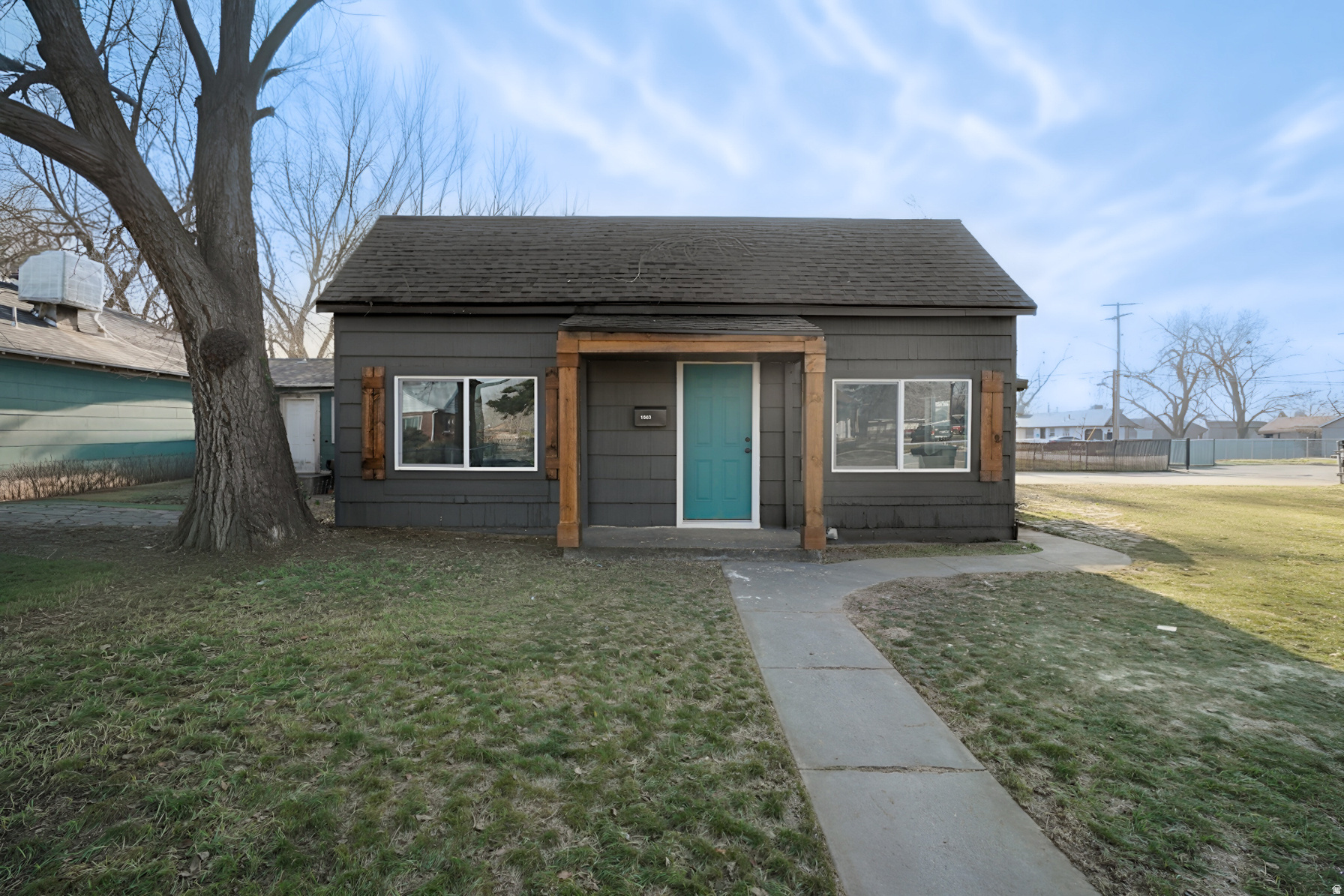 main property photo 17