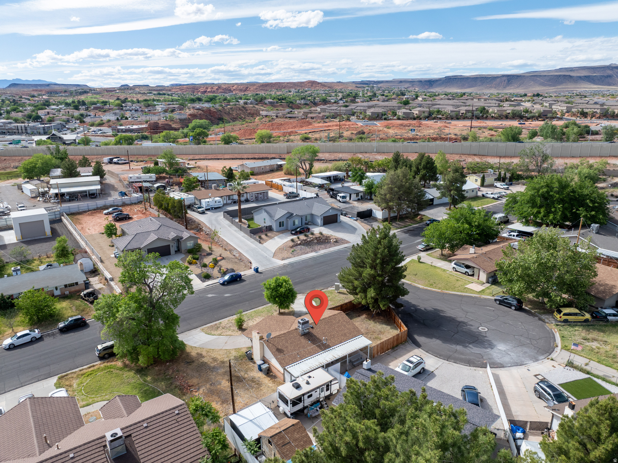 main property photo 30