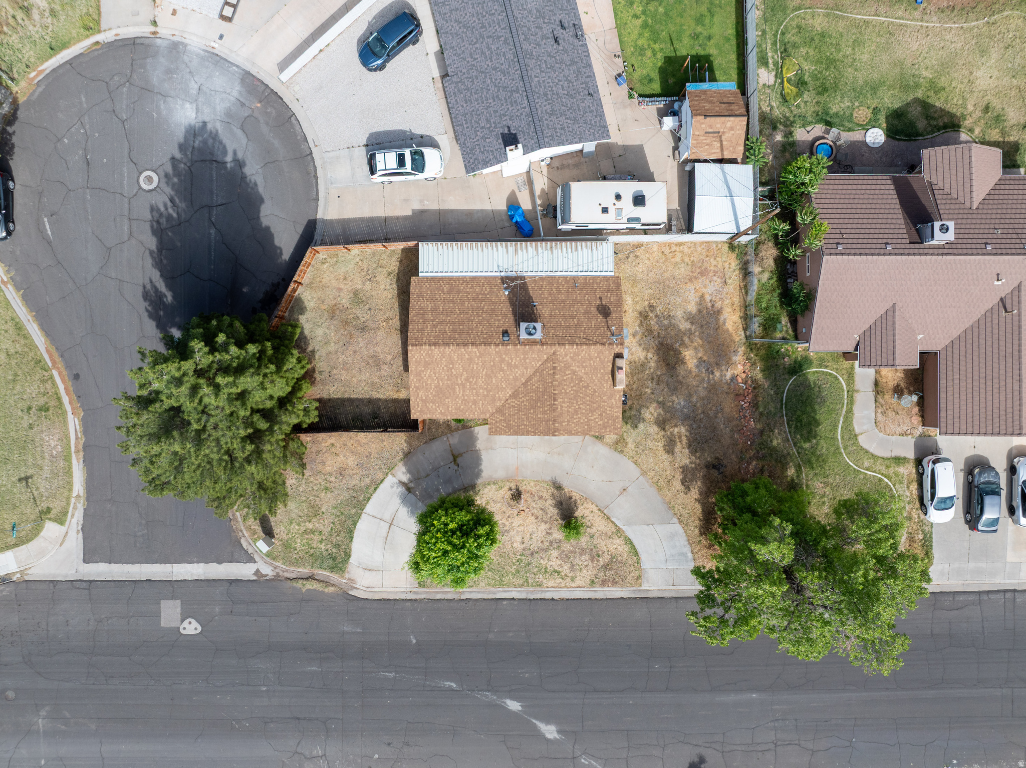 main property photo 34