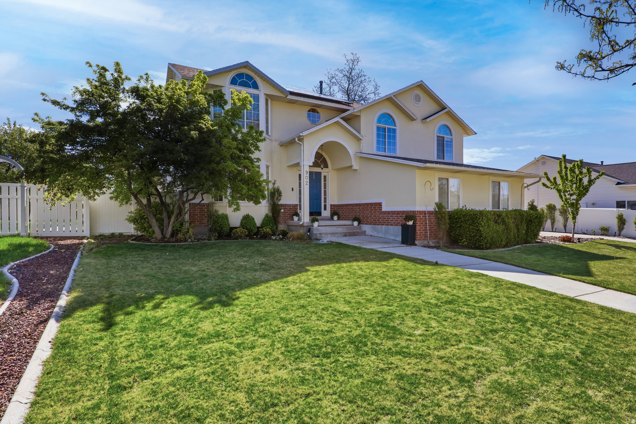 main property photo 27
