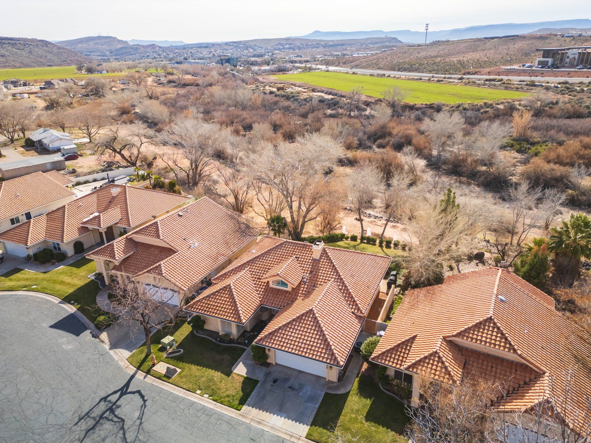 main property photo 41