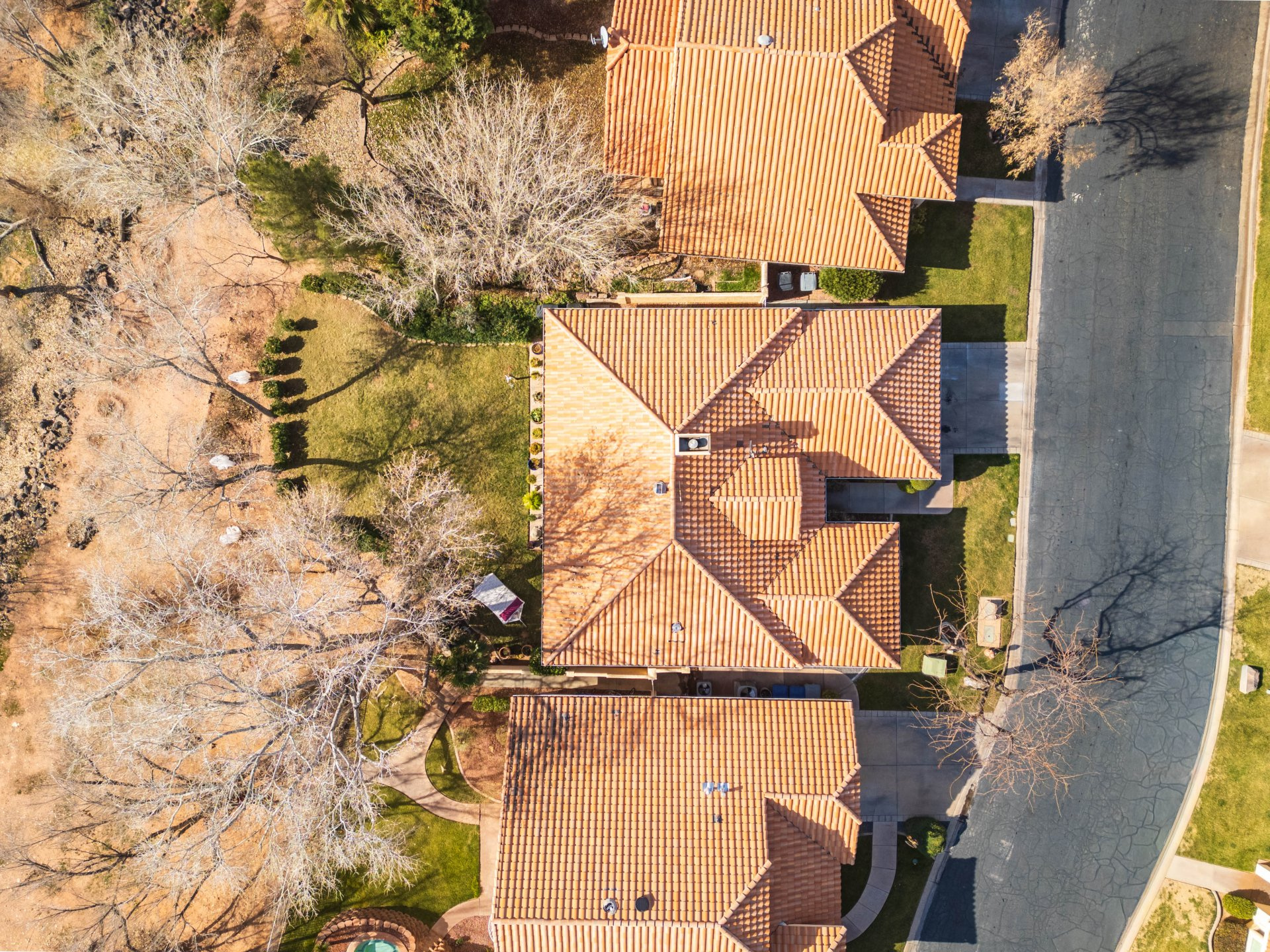 main property photo 45