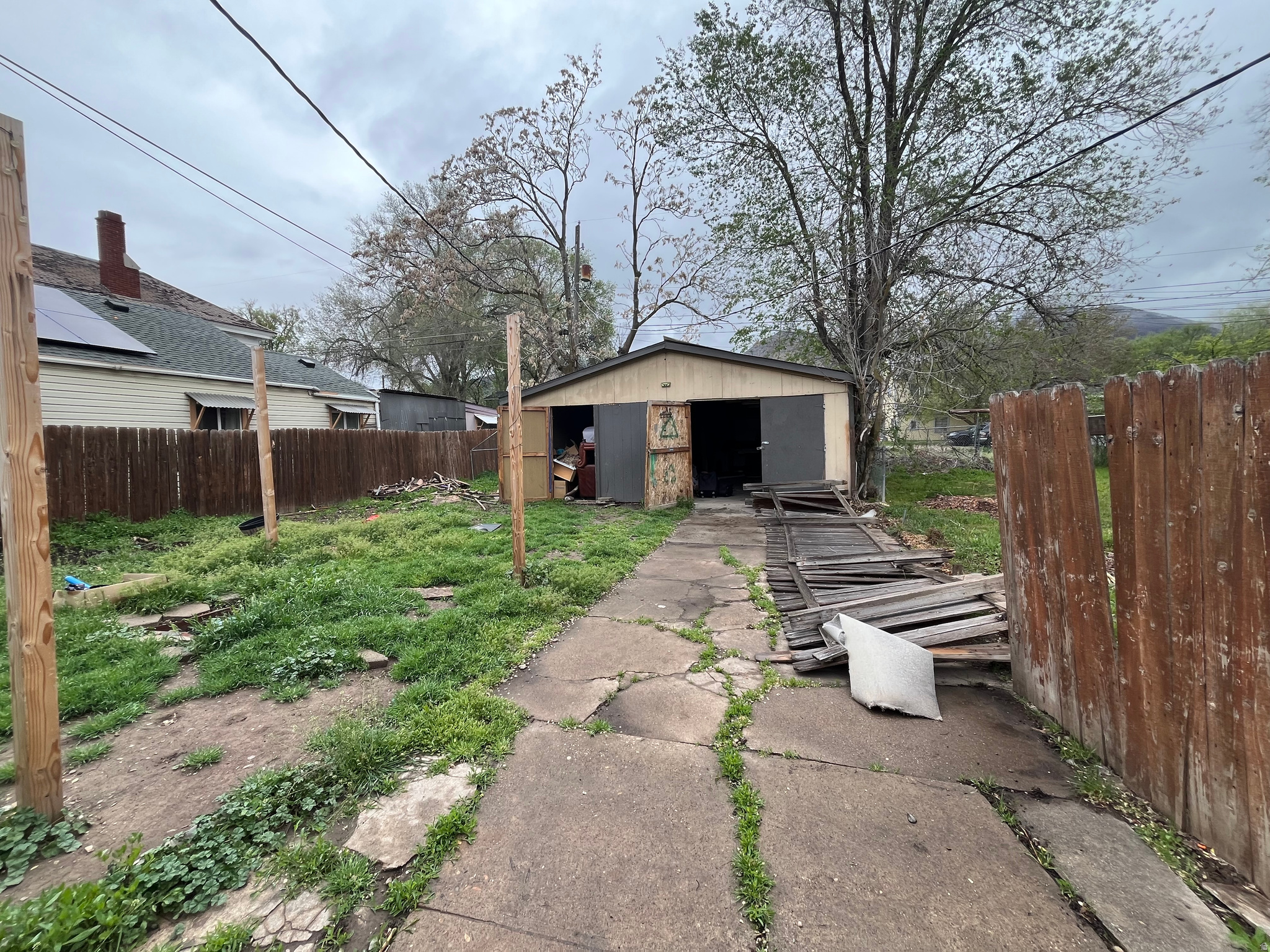main property photo 33