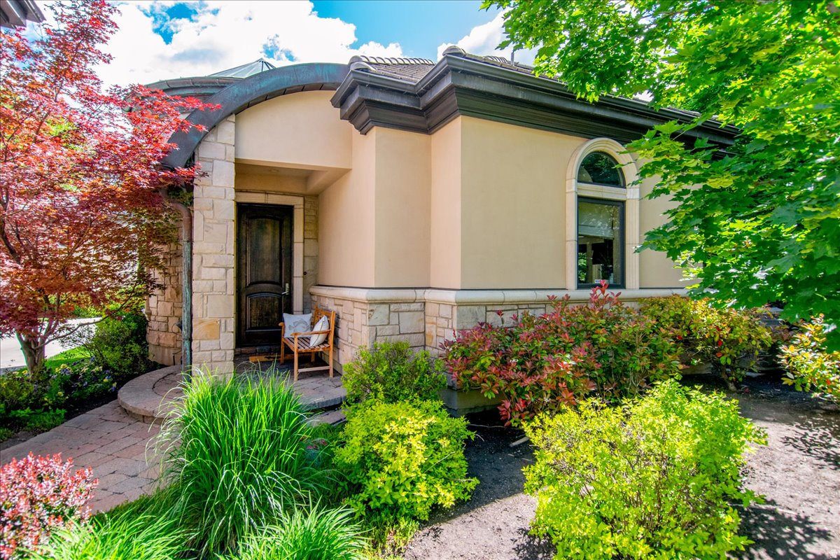 main property photo 75