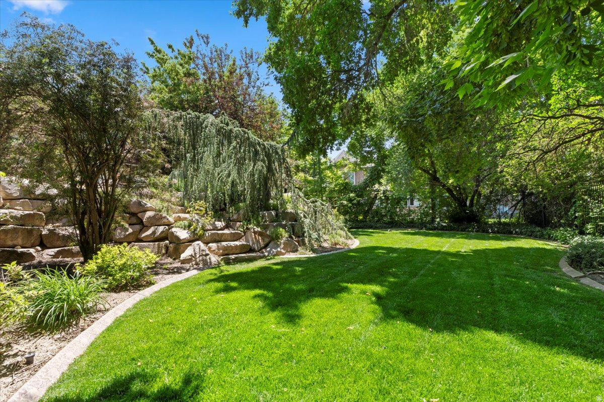 main property photo 87