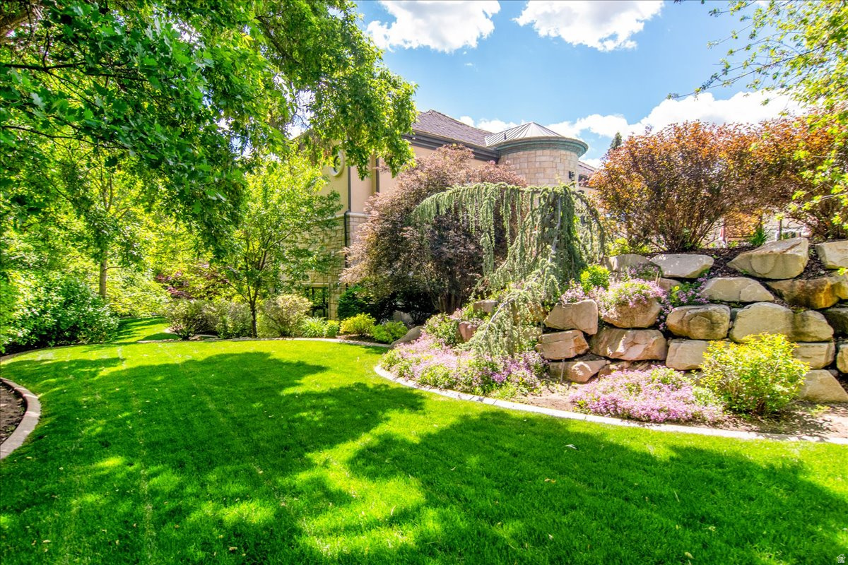 main property photo 89