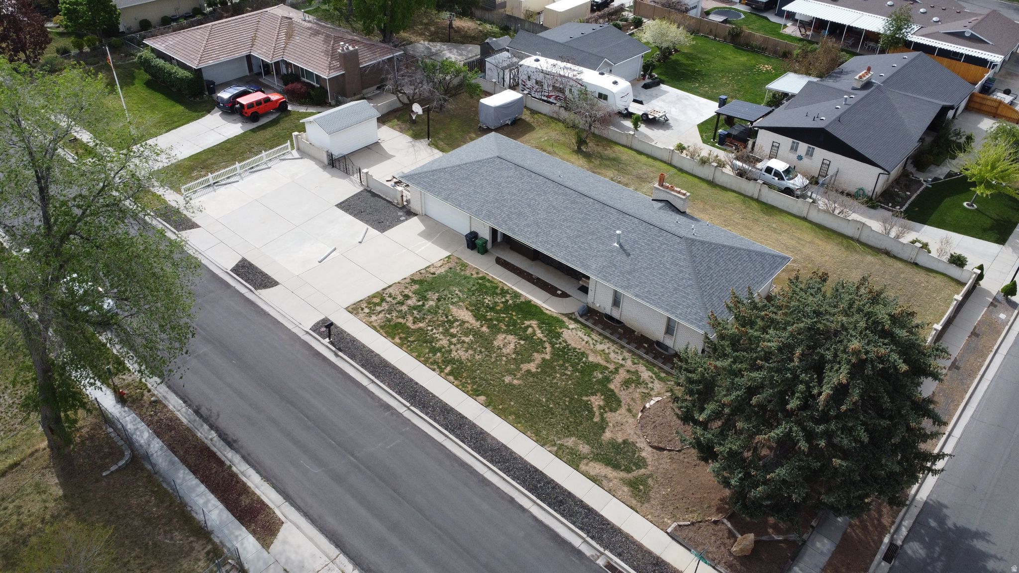main property photo 3