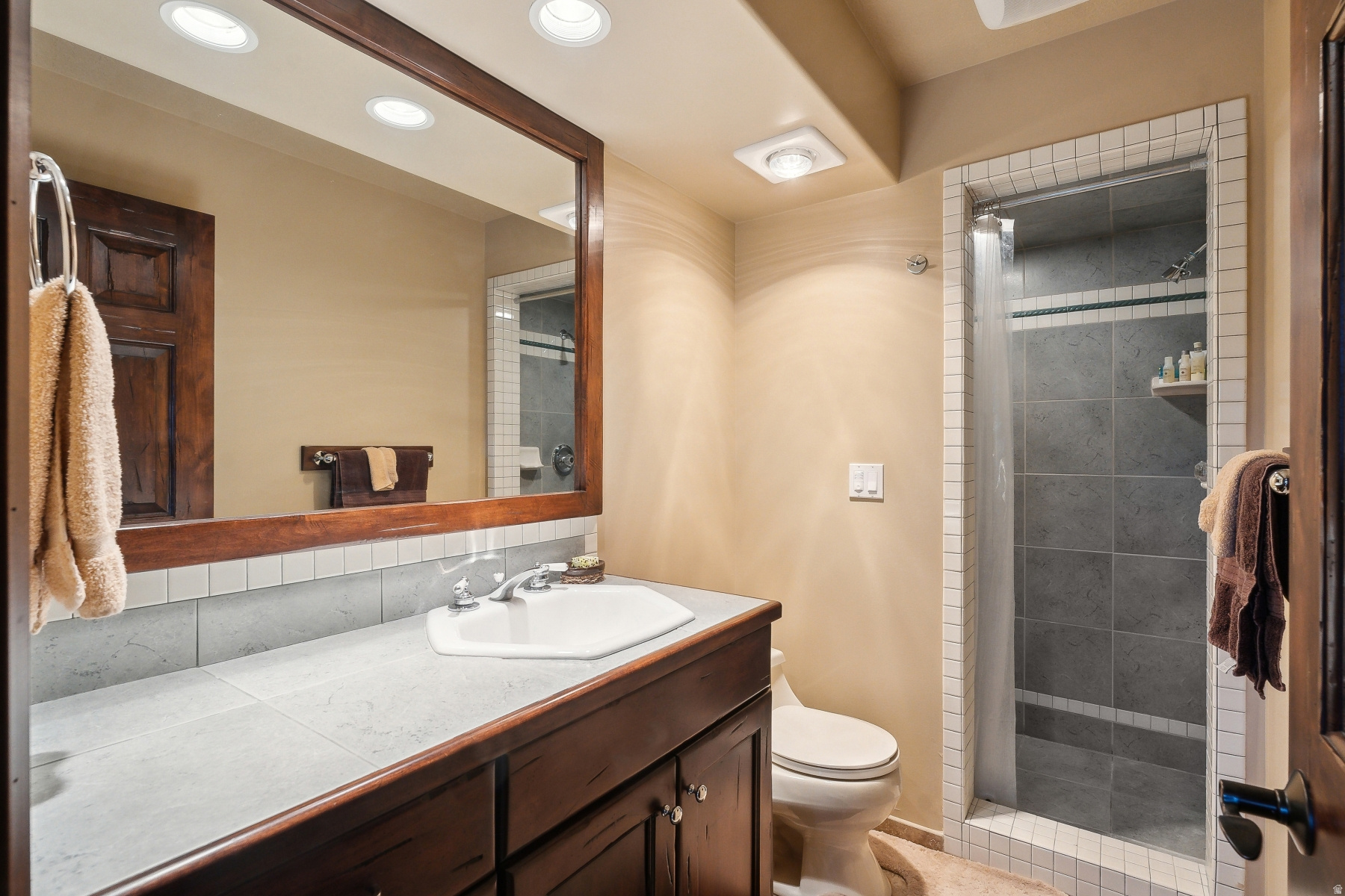 main property photo 63