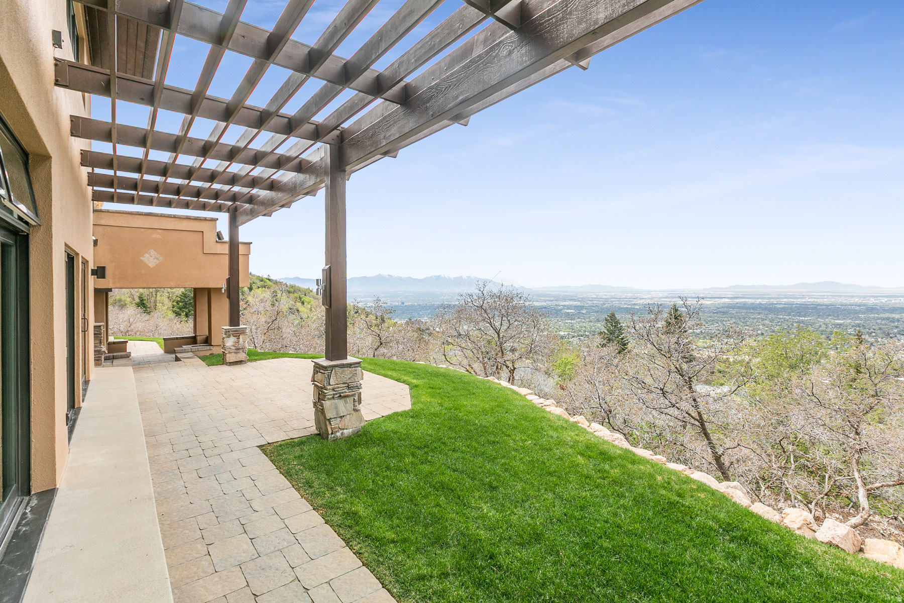 main property photo 66
