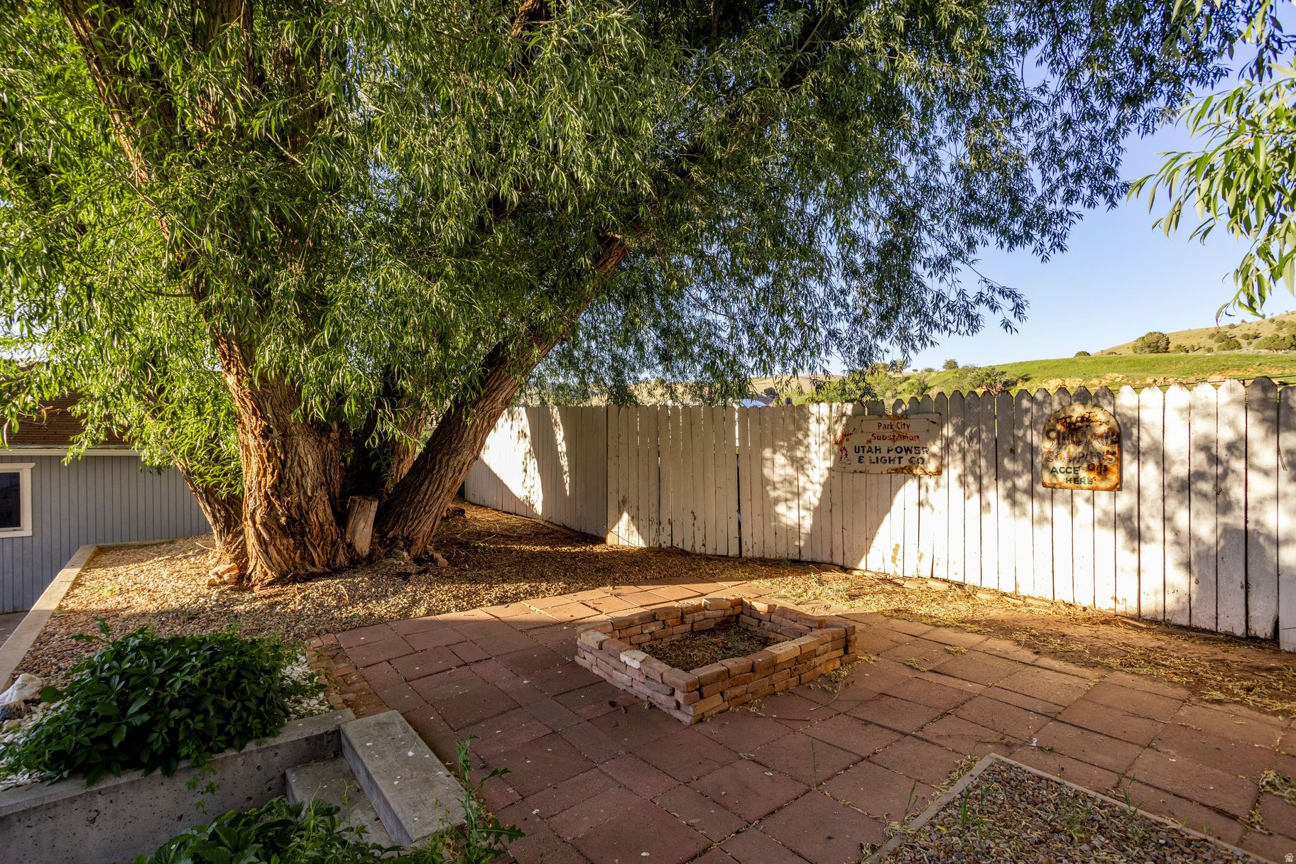 main property photo 118
