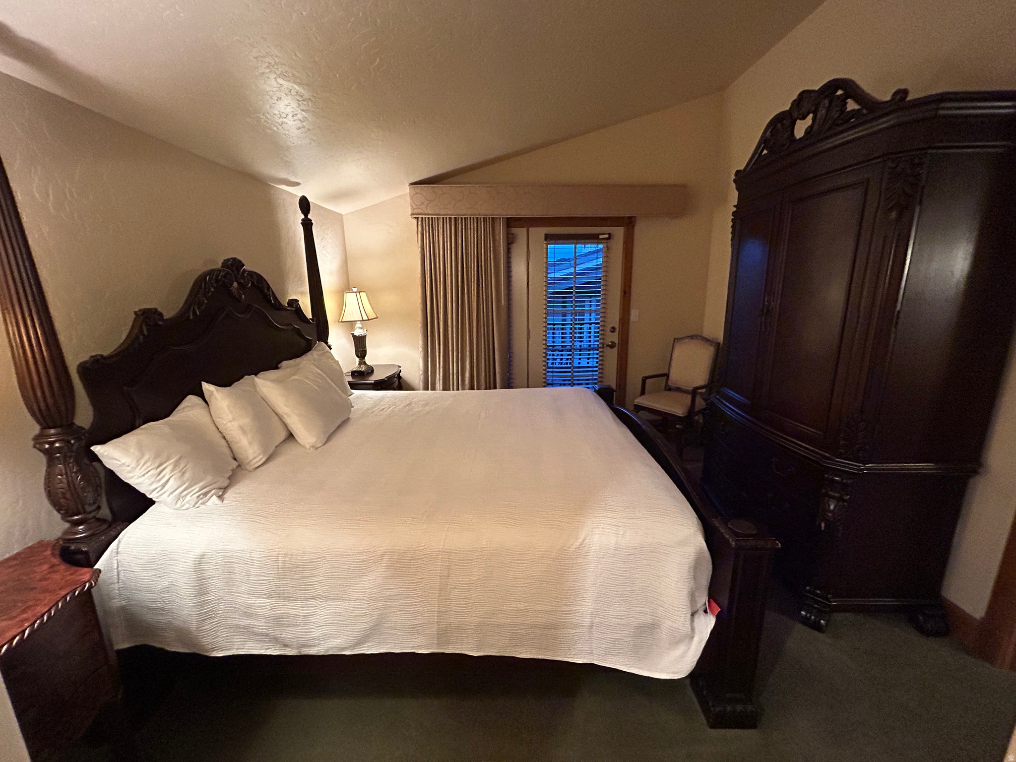 main property photo 25