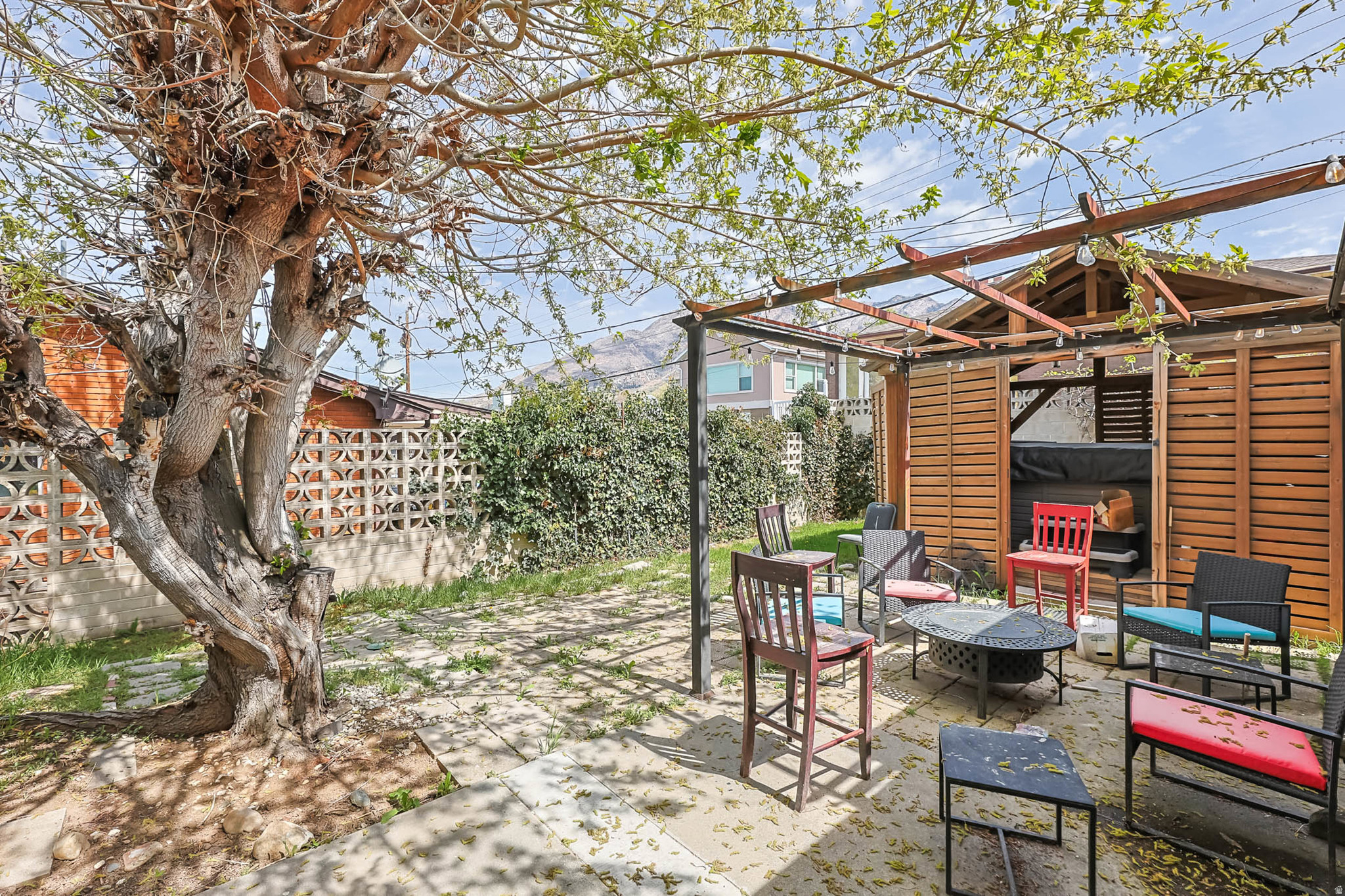 main property photo 41