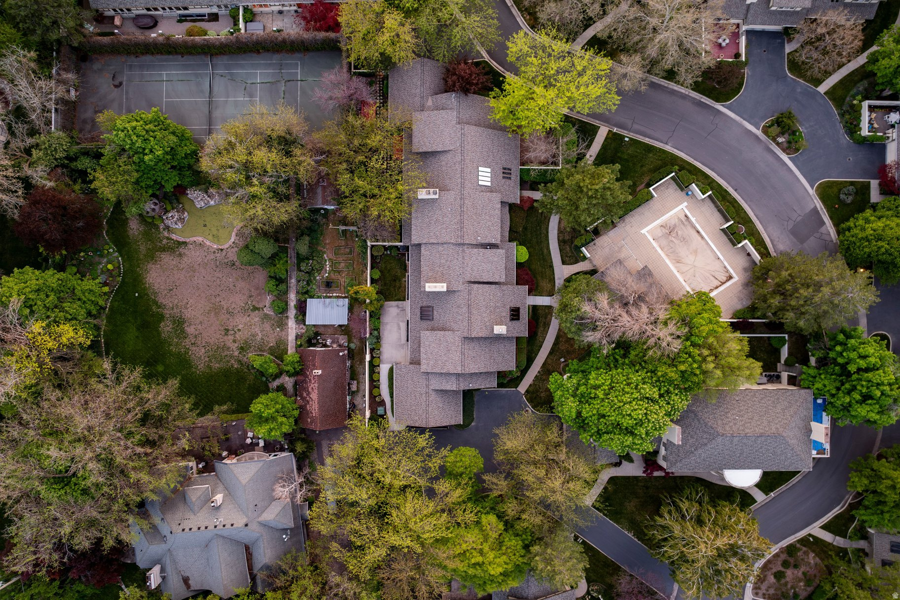 main property photo 45