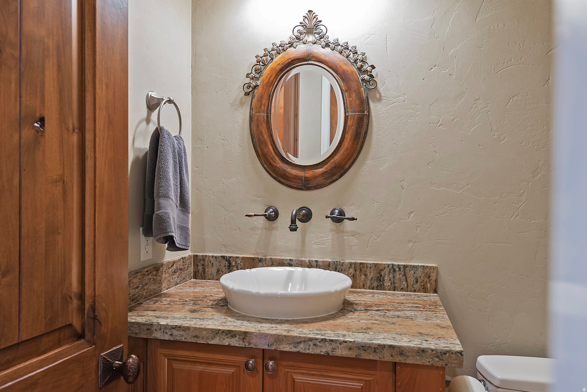 main property photo 51