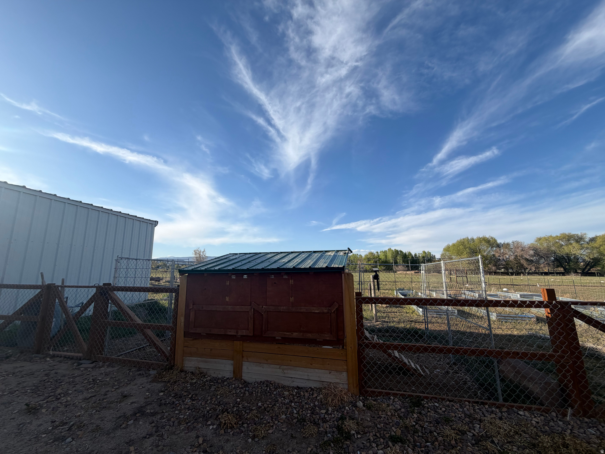main property photo 25